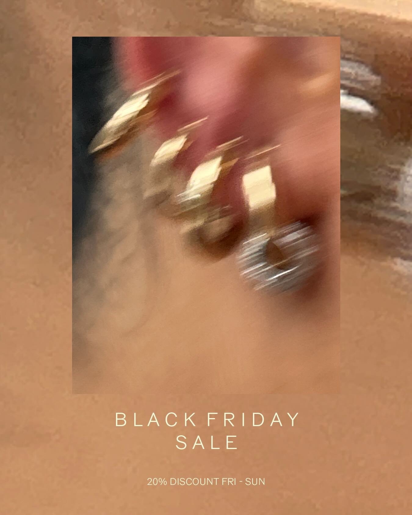 Get a little discount this weekend on the re-launched ready to wear hoops&hellip; ✨