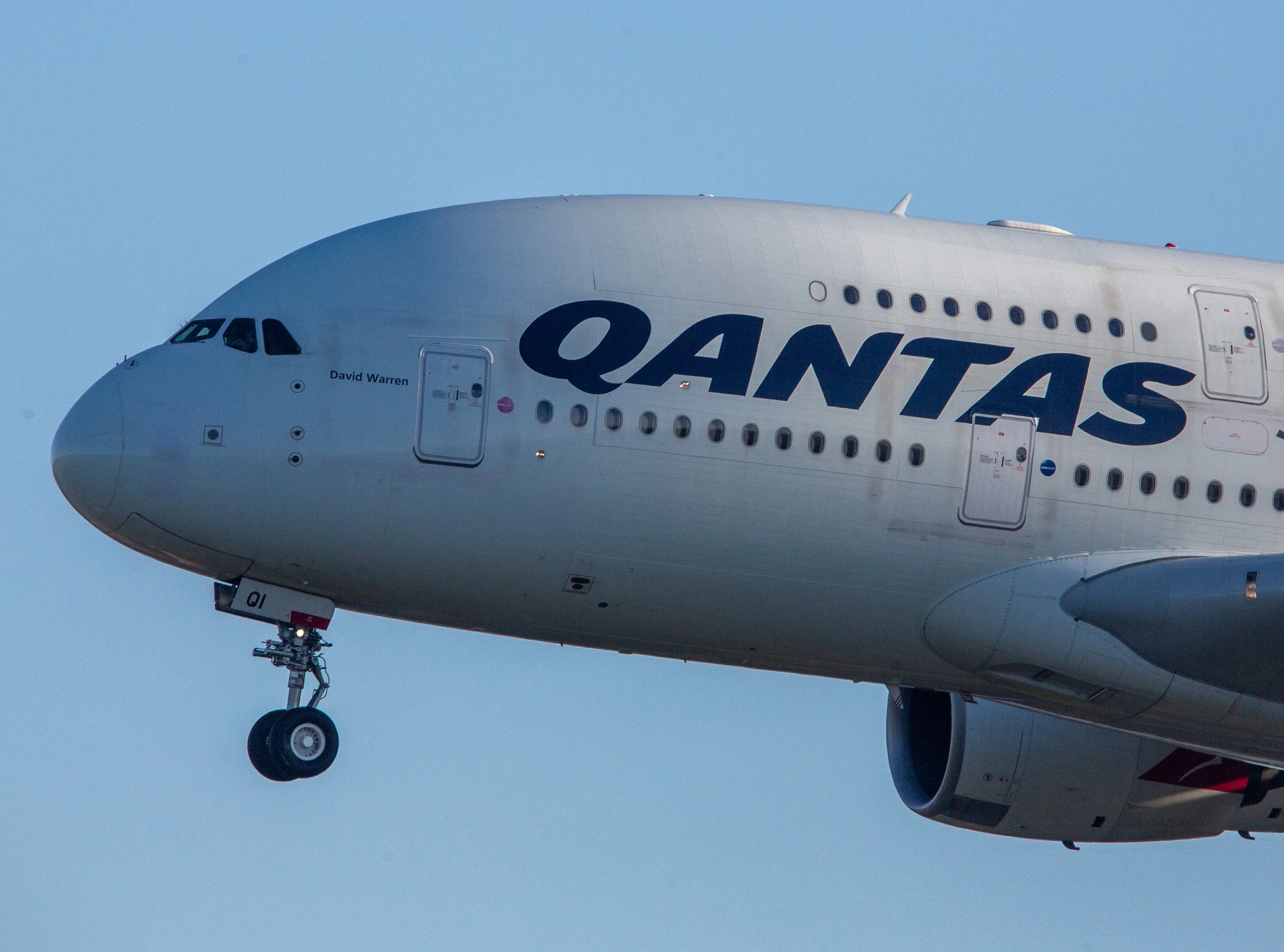 LGW Qantas A380