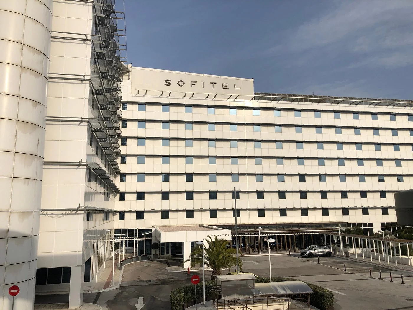 sofitel_main.jpg