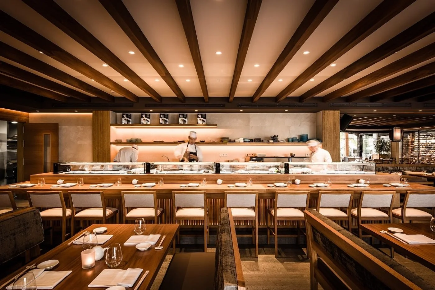 Nobu-Restaurant-2-lr-1400x0-c-default (1).jpg