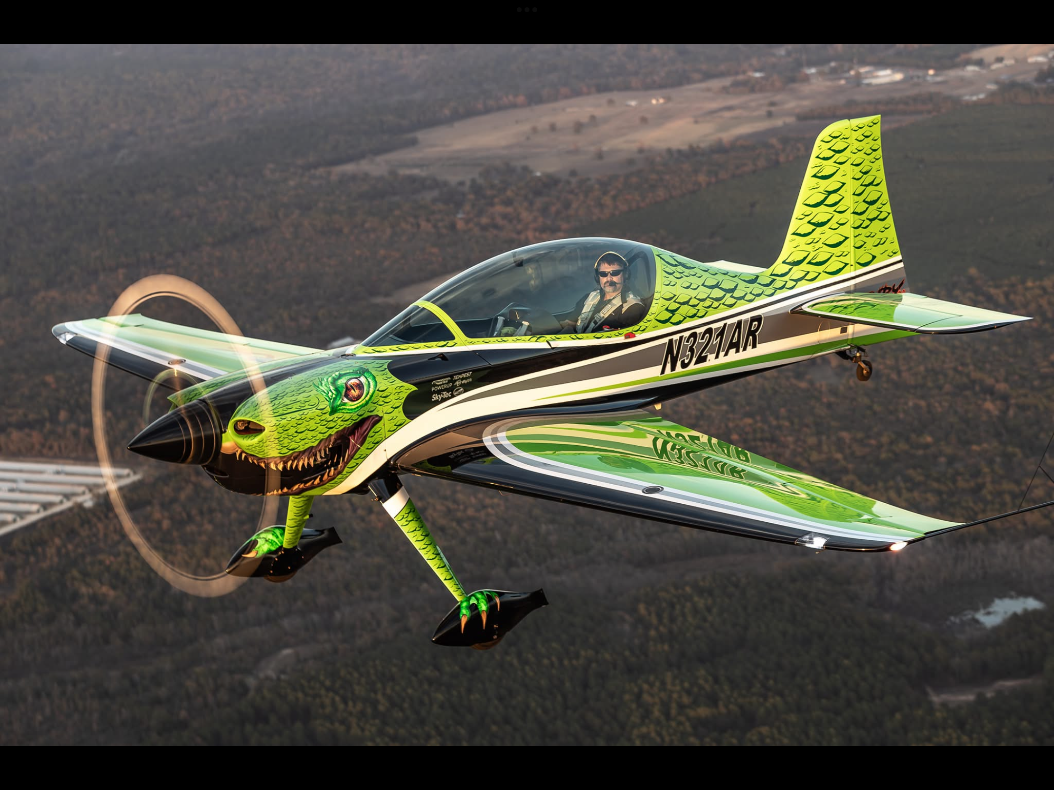 Stephen Covington in his new GameBird aircraft known as Fury 2.0, will stun in his all-carbon-fiber aerobatic aircraft known for combining unlimited aerobatic capabilities (+/-10 Gs)