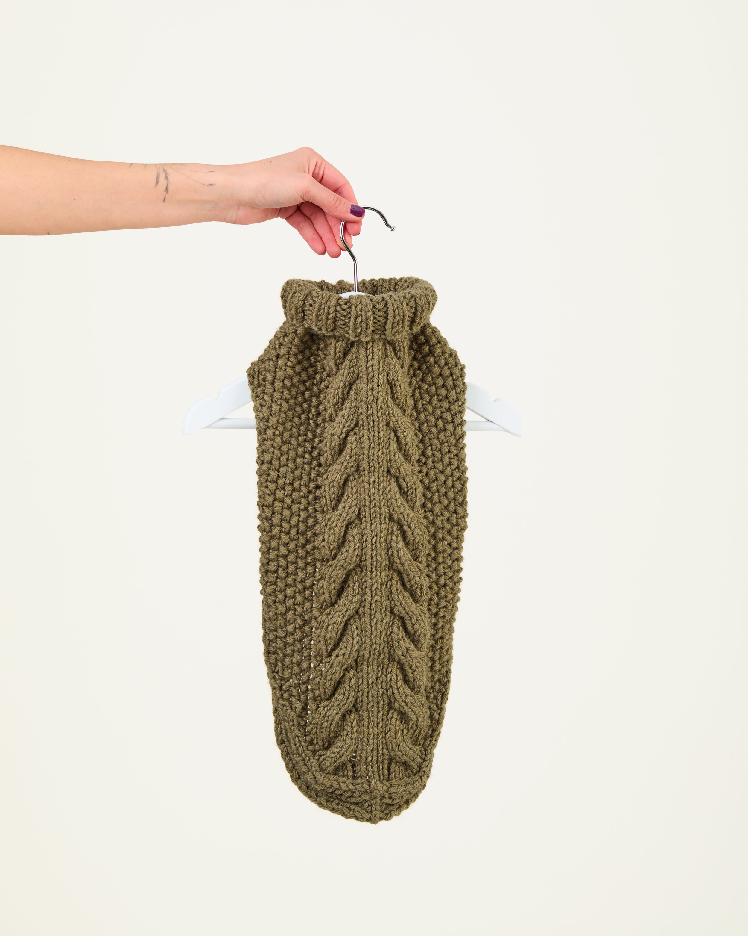 Wool dog jumper in green.jpg
