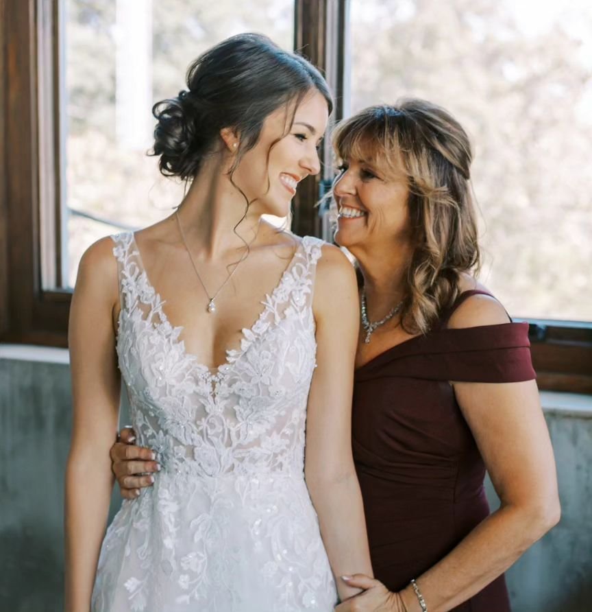 Moments with mom on your wedding day.. ❤️
Makeup/hair: @elitemakeupandhair 
Venue: @summerourstudio 
Photography: @dashphotographyatl 
Planner: @weddingswithjess 
Videography: @shutterandsound 
Florist: @bloominbouquets 
Catering: @boldeventsatl 
Bri