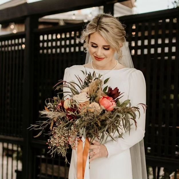 Savannah, you've got great style!
Photographer: @blushberryphotos
Makeup/hair: @elitemakeupandhair
Venue: @cottonginweddings 
Planner: Logan Thomas
Bride: @savannahbdavidson
Groom: @nickbstewart