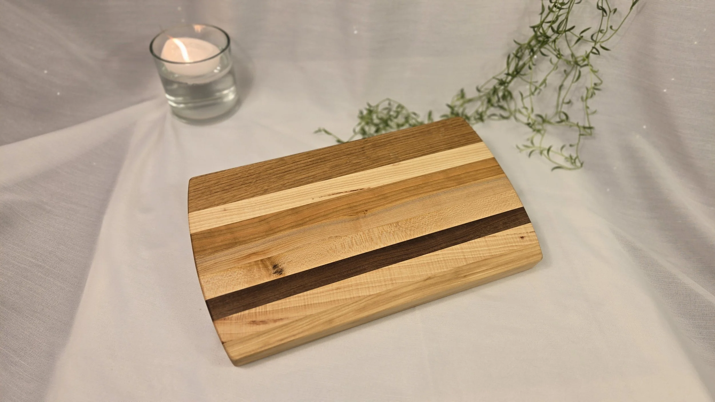 rounded serving board d (2).jpg