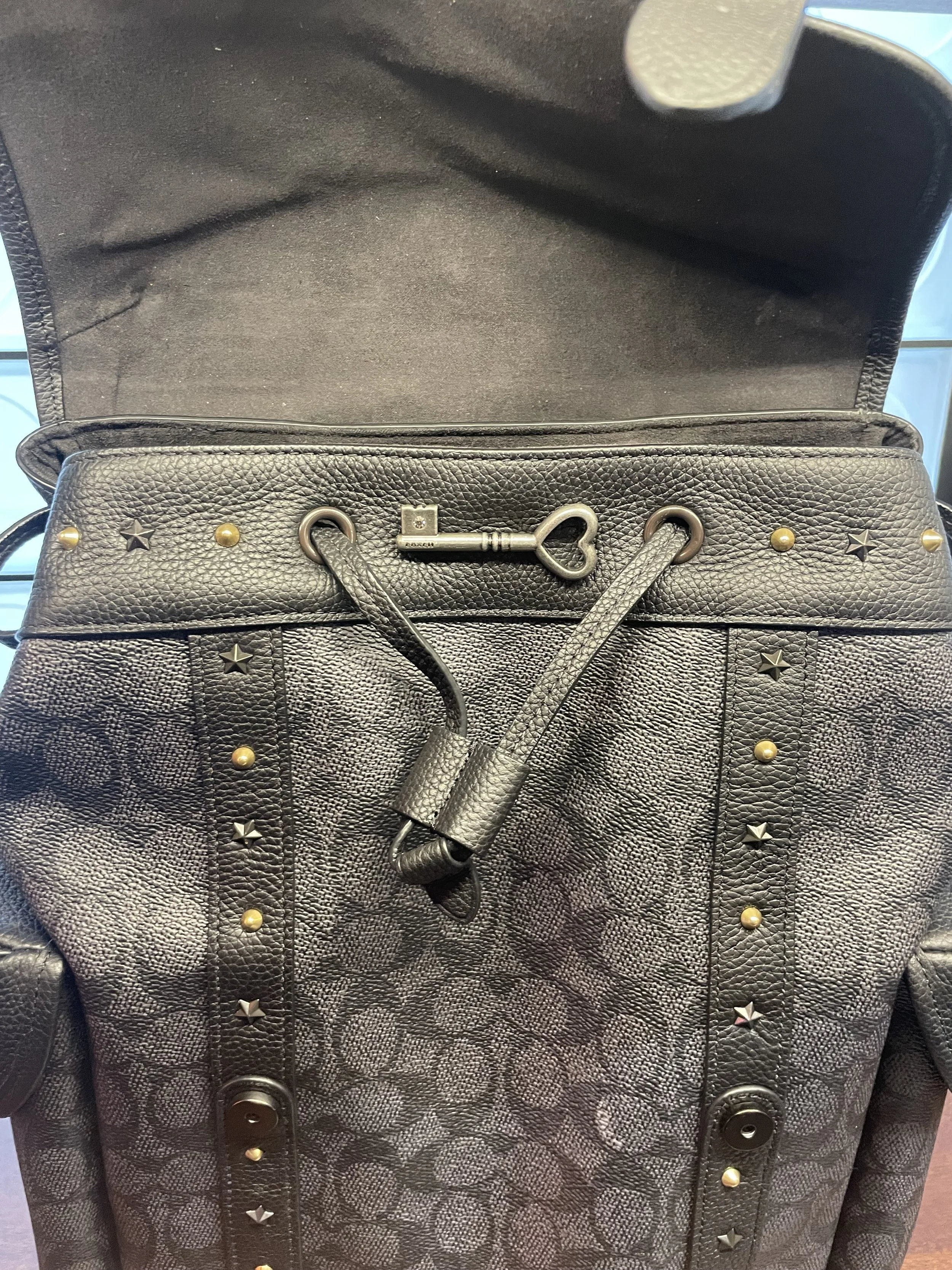 Foto 12-5-23, 12 05 00 p.m..jpg