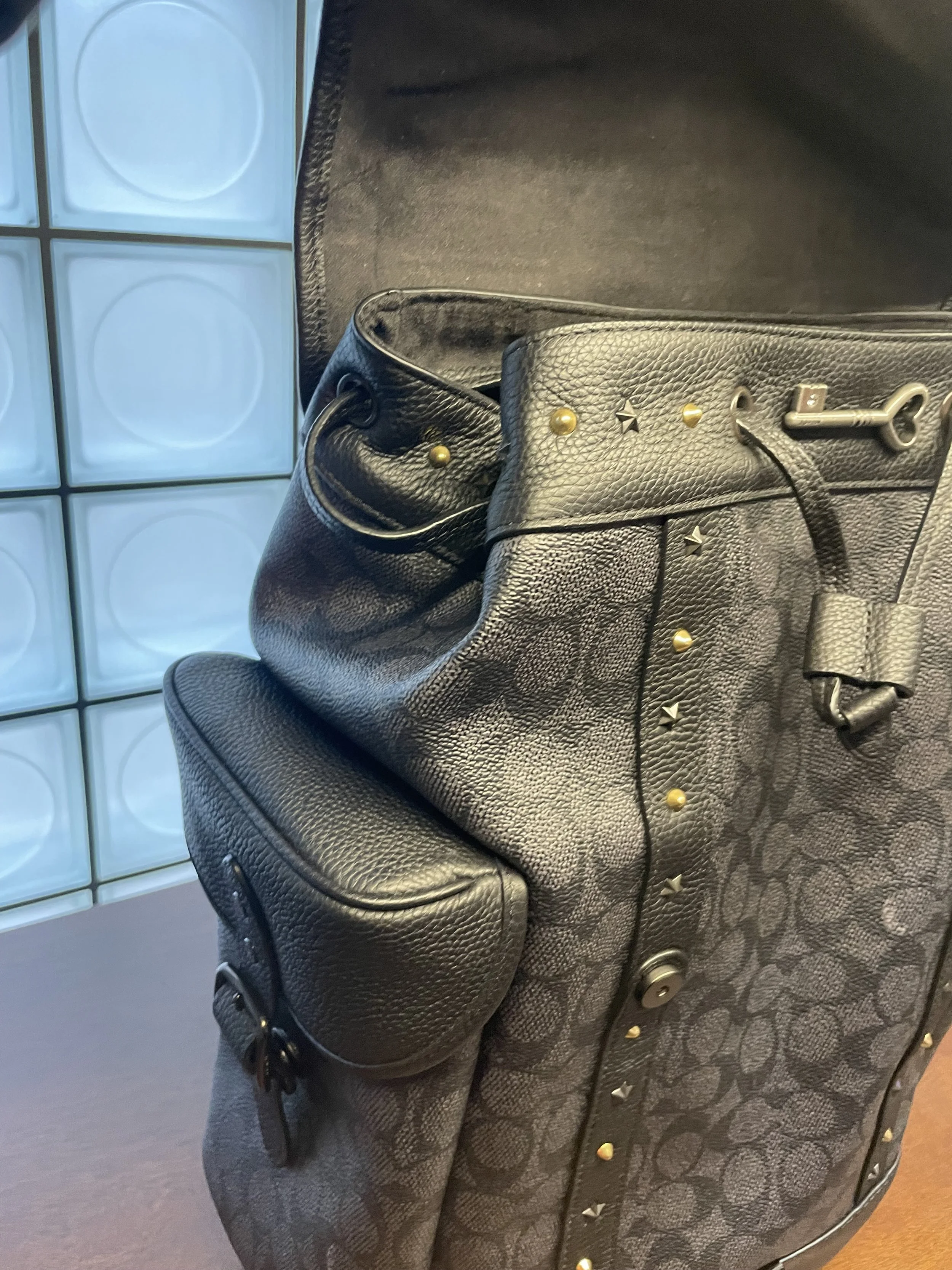 Foto 12-5-23, 12 05 02 p.m..jpg