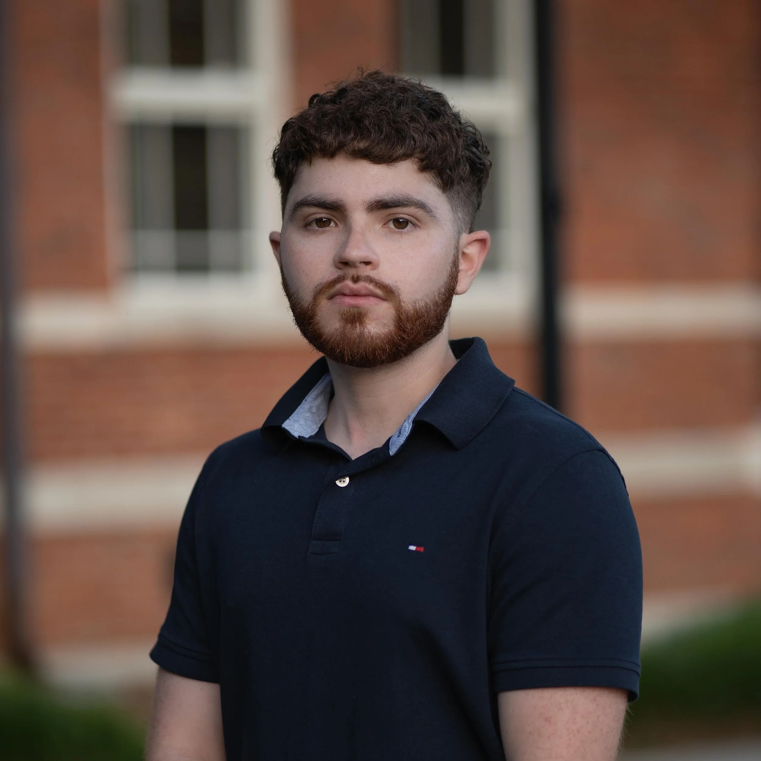 Let me help you take clean photos for your professional use. Headshots start at $80.

#lawrenceville #headshotphotography