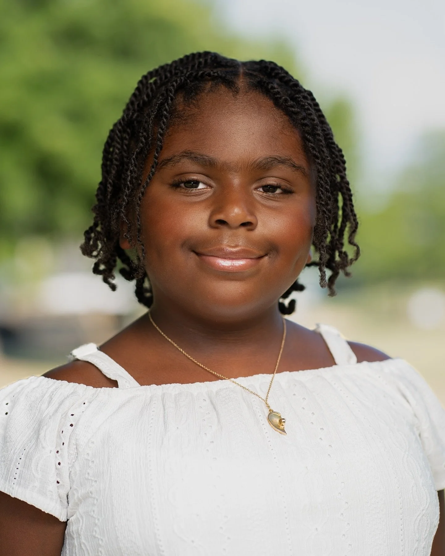 🎬🌟Check out this headshot I captured for a young talent&rsquo;s audition packet. DM me for any of your photo and video needs!