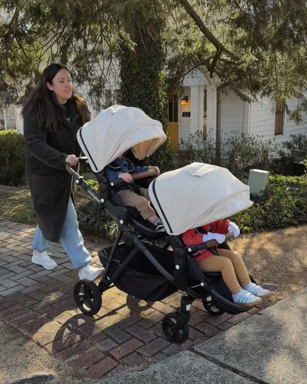 February // lots of love 💕 warmer weather ☀️ good food 🍔 screen time (aka sickness) 📺 and work 📊