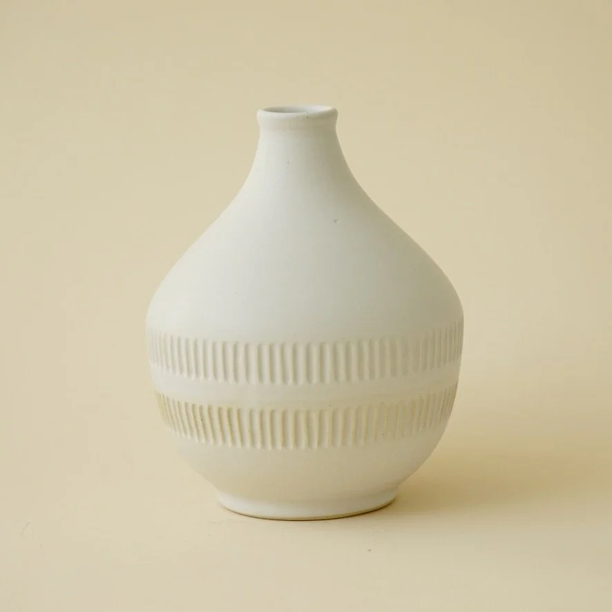 882 vase