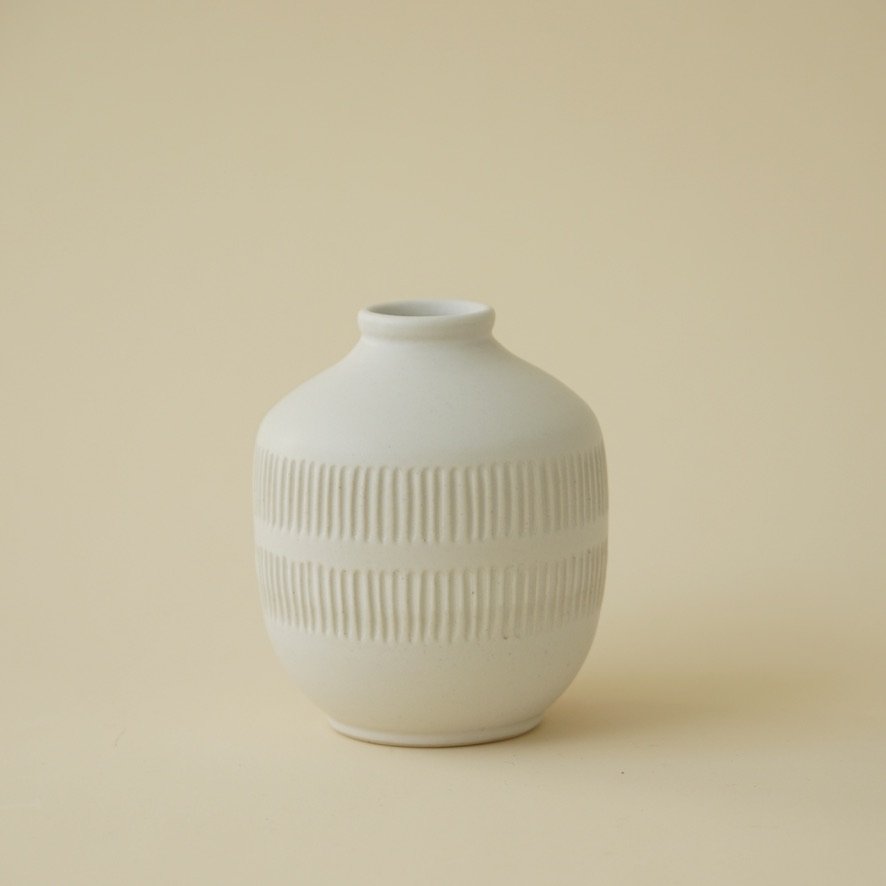 844 vase