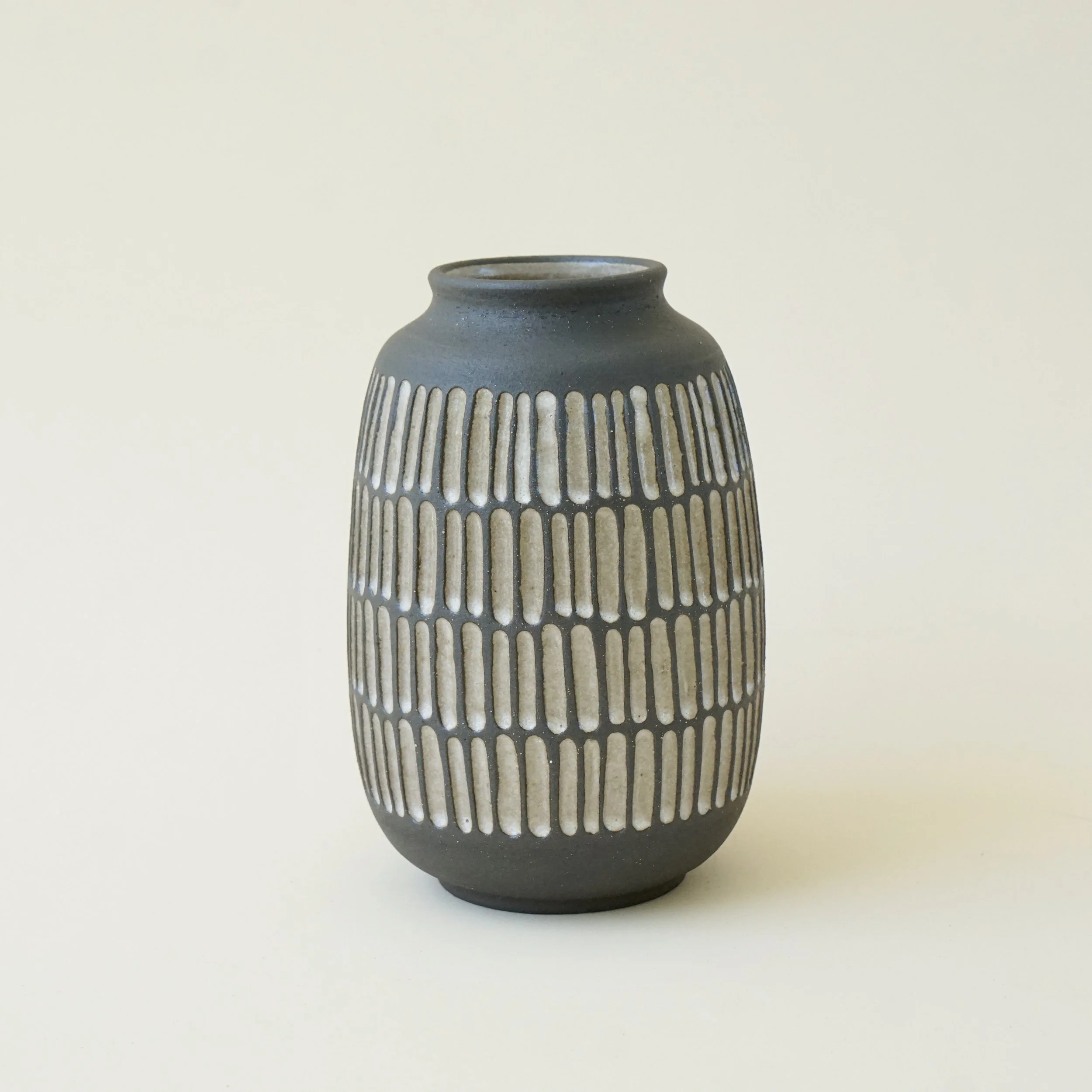 933 vase