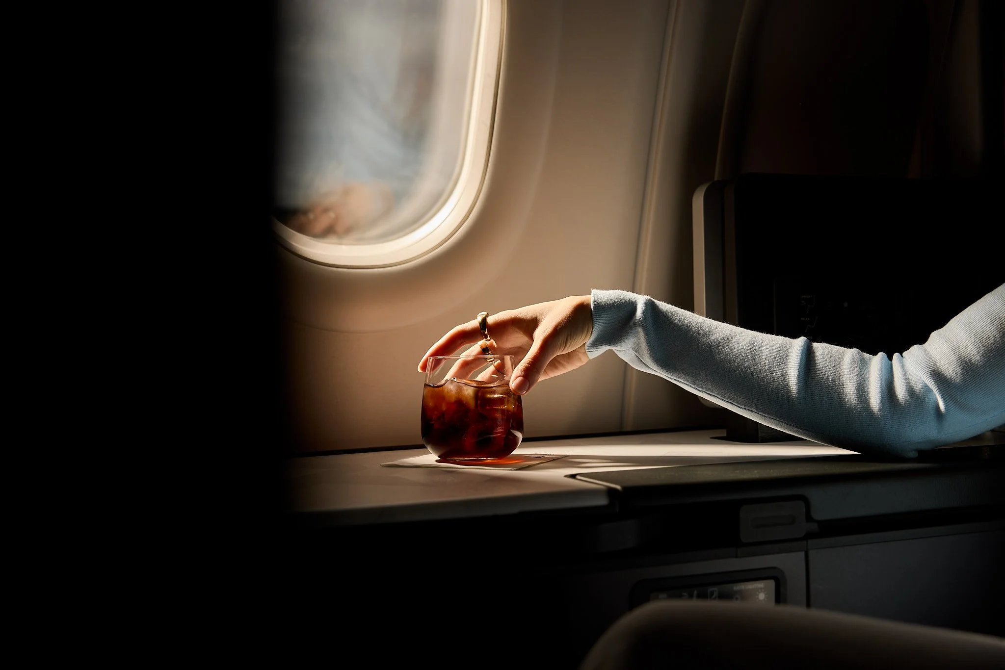 DELTA_ONBOARD_GLASS.jpg