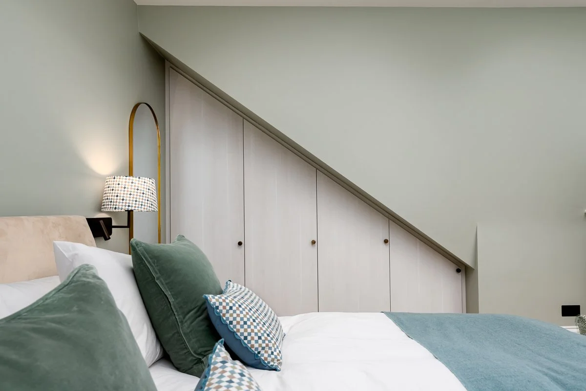 attick bedroom renovation