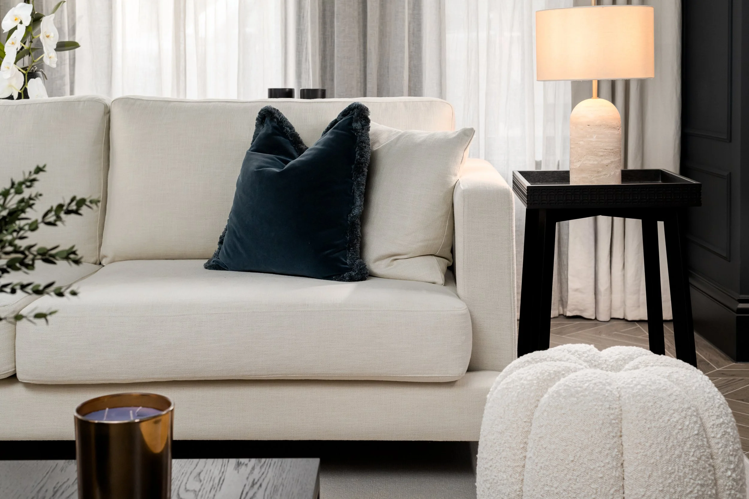 Explore our photography gallery featuring stunning sofas from Quality Lounge Suites, captured in real living spaces. These images highlight the perfect blend of design and functionality, bringing luxurious living room settings to life.