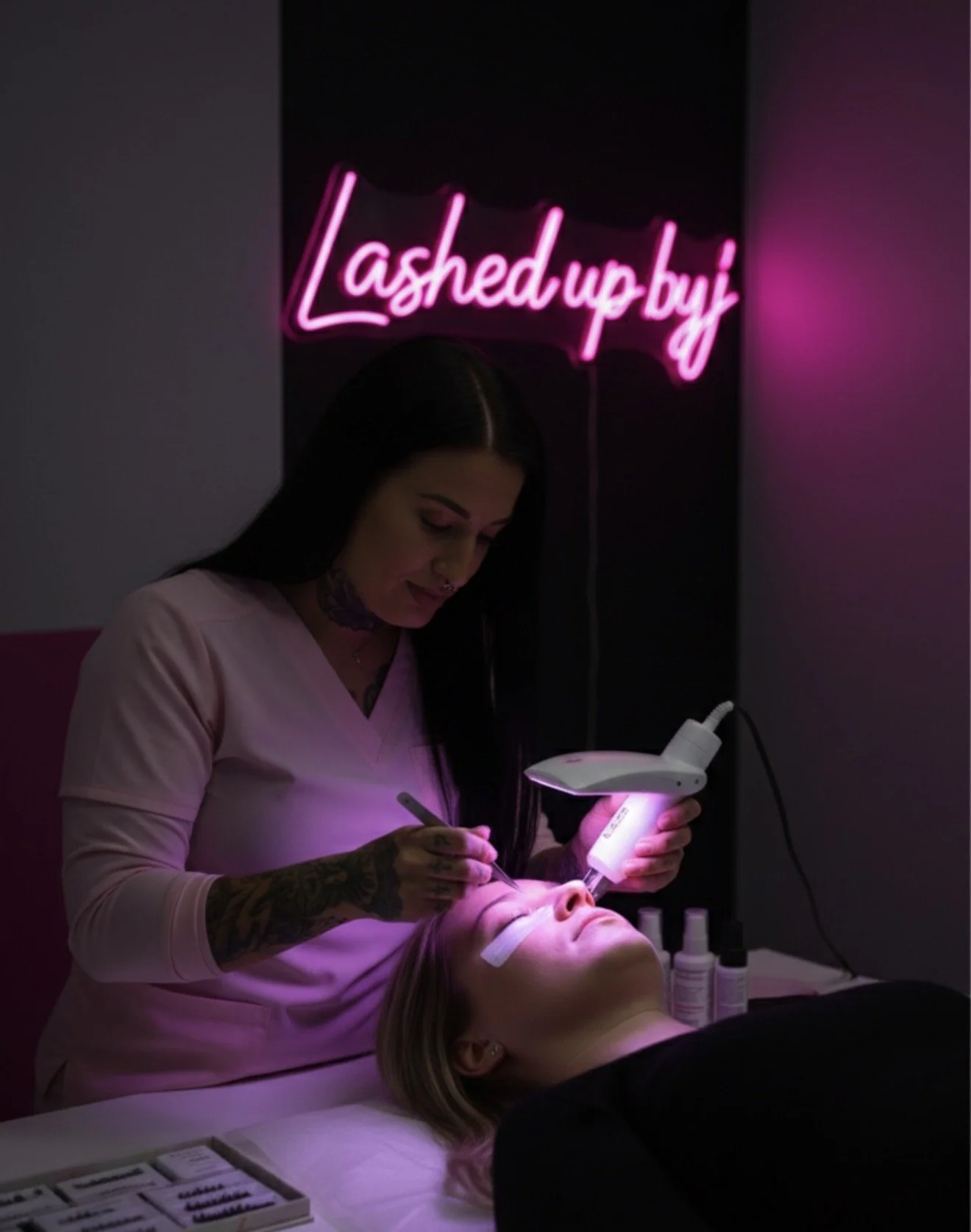 UV Lash Extensions in Terre Haute, Indiana: The Luxury, Long-Lasting Alternative to Traditional Lashes