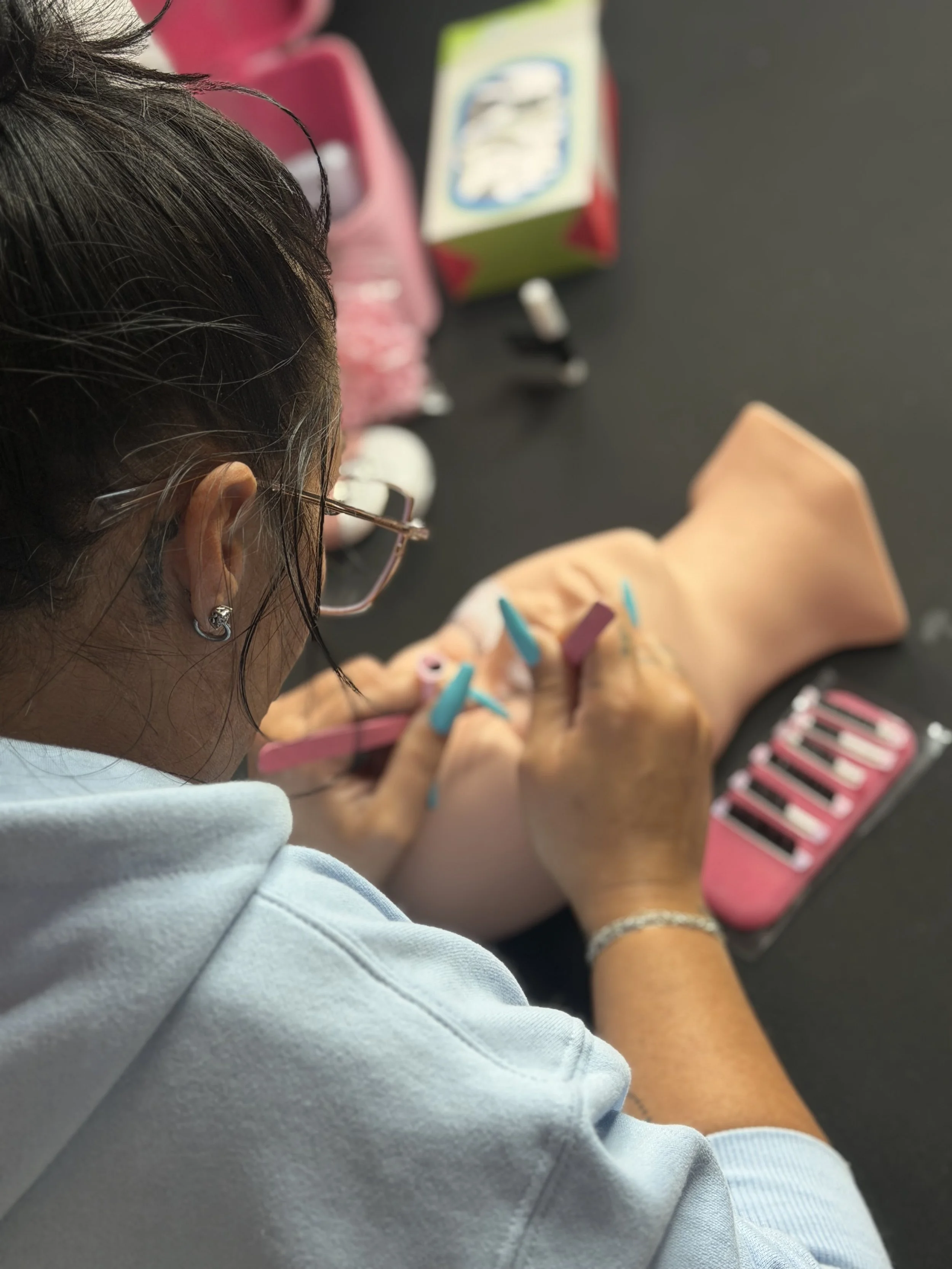 Lash Extensions in Indiana: What to Know Before Booking or Getting Certified