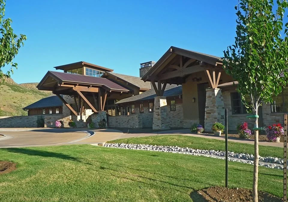 Exterior Entry.jpg
