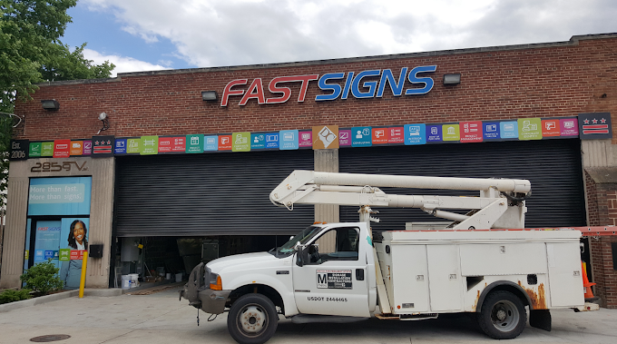 Fastsigns