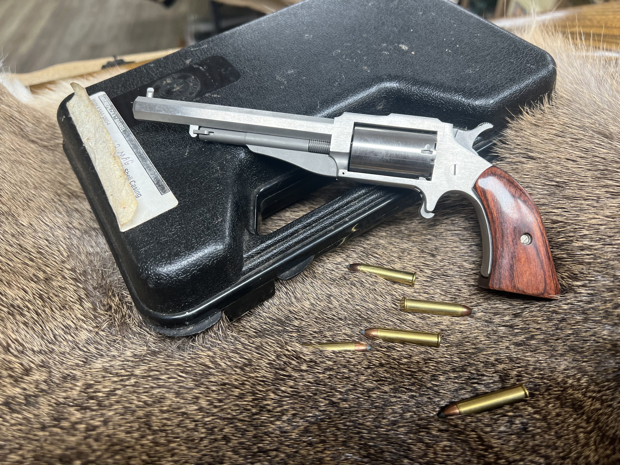 North American Arms NAA-1860-4 22magnum consignment