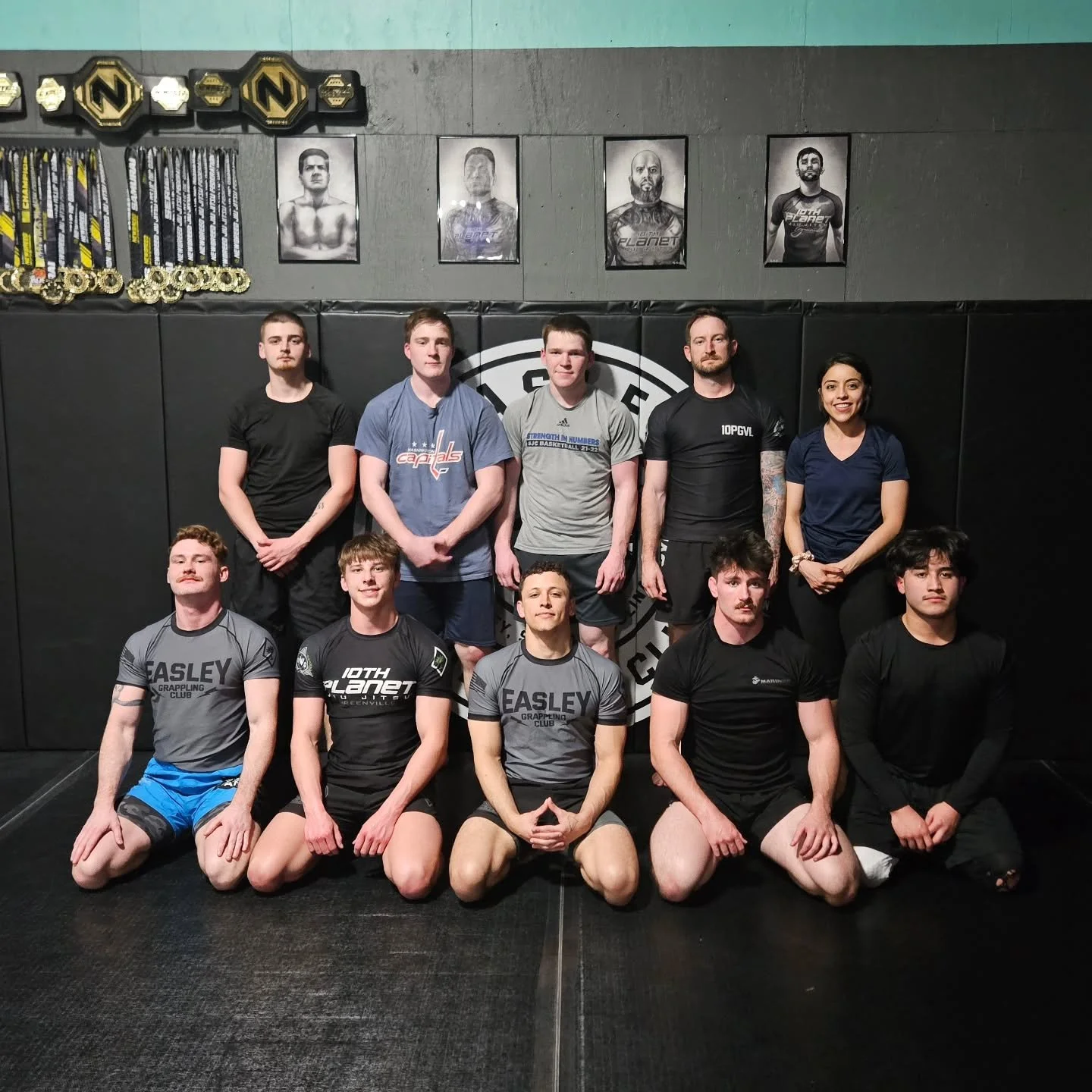 A packed night at the Club is always a good night!

Tomorrow join us for:
-6:00 AM Mixed Level Jiu-Jitsu 
-6:00 PM ❌️CANCELED❌️
-7:00 PM Mixed Level Jiu-Jitsu (TRT)
.
.
.
.
#EGC #EasleyGrapplingClub #NoGi #JiuJitsu #Wrestling