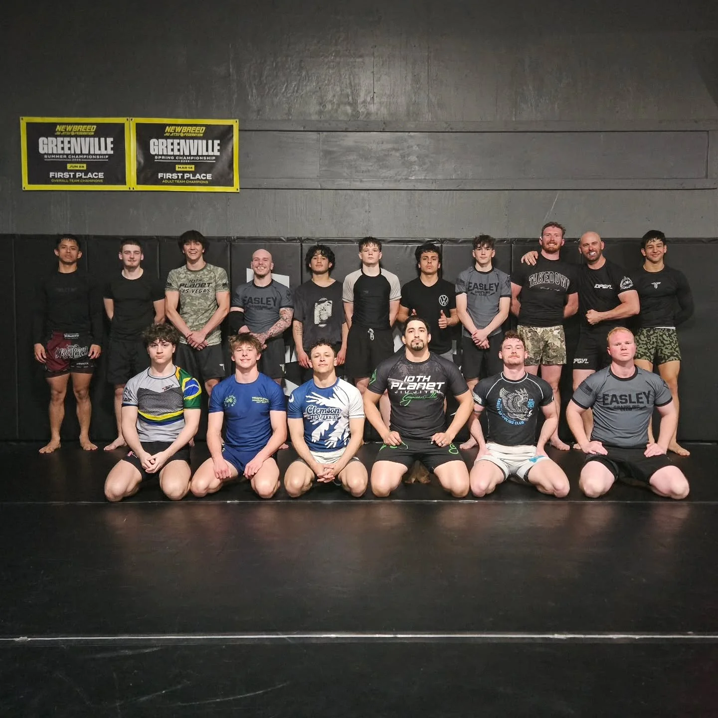 Mondays at the Club are always 🔥🔥🔥

Tomorrow join us for:
-6:00 AM Mixed Level Jiu-Jitsu 
-6:00 PM Takedown Fundamentals 
-7:00 PM Mixed Level Jiu-Jitsu 
.
.
.
.
#EGC #EasleyGrapplingClub #NoGi #JiuJitsu #Wrestling