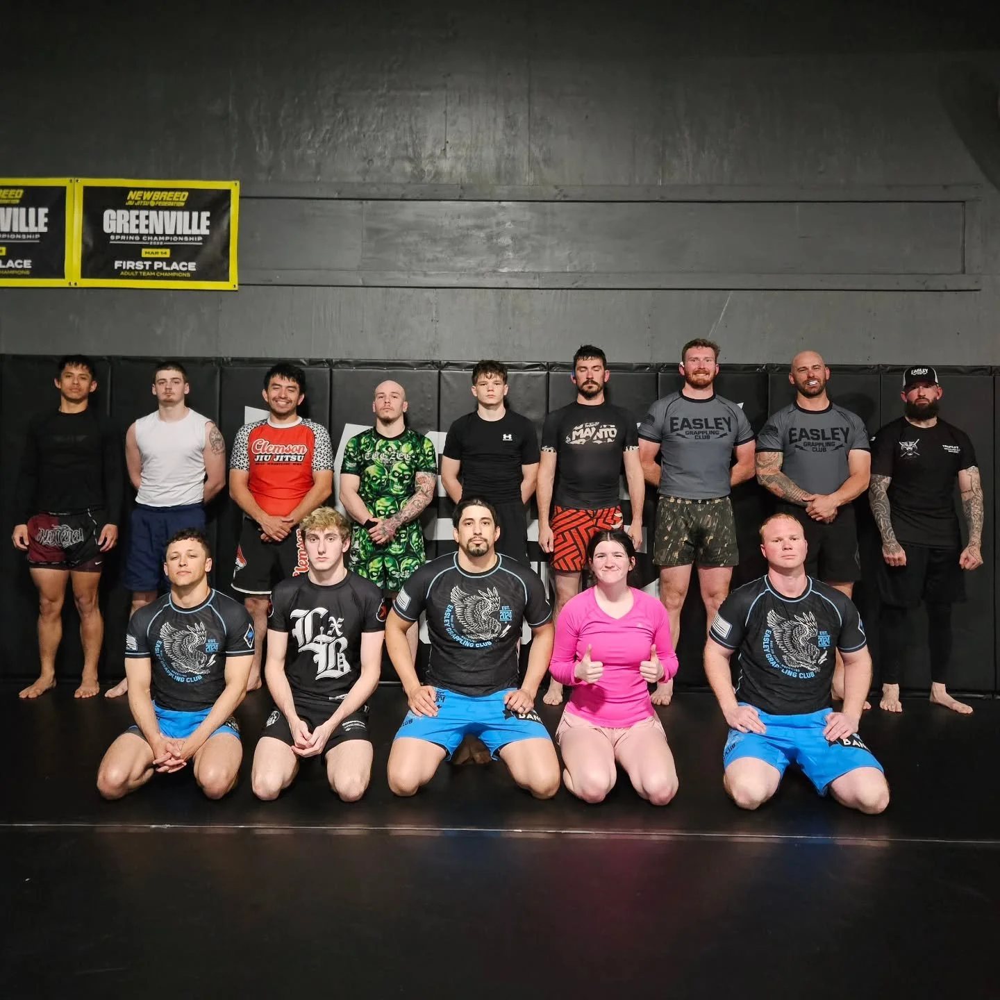 Takedowns &amp; Pinning Positions were on the Menu tonight! Will join us and try a free class tomorrow? 

Tomorrow's Schedule 👇🏽 
-6:00 PM Jiu-Jitsu Fundamentals 
-7:00 PM Mixed Level Jiu-Jitsu 
-8:30 PM Club Wrestling
.
.
.
.
#EGC #EasleyGrappling