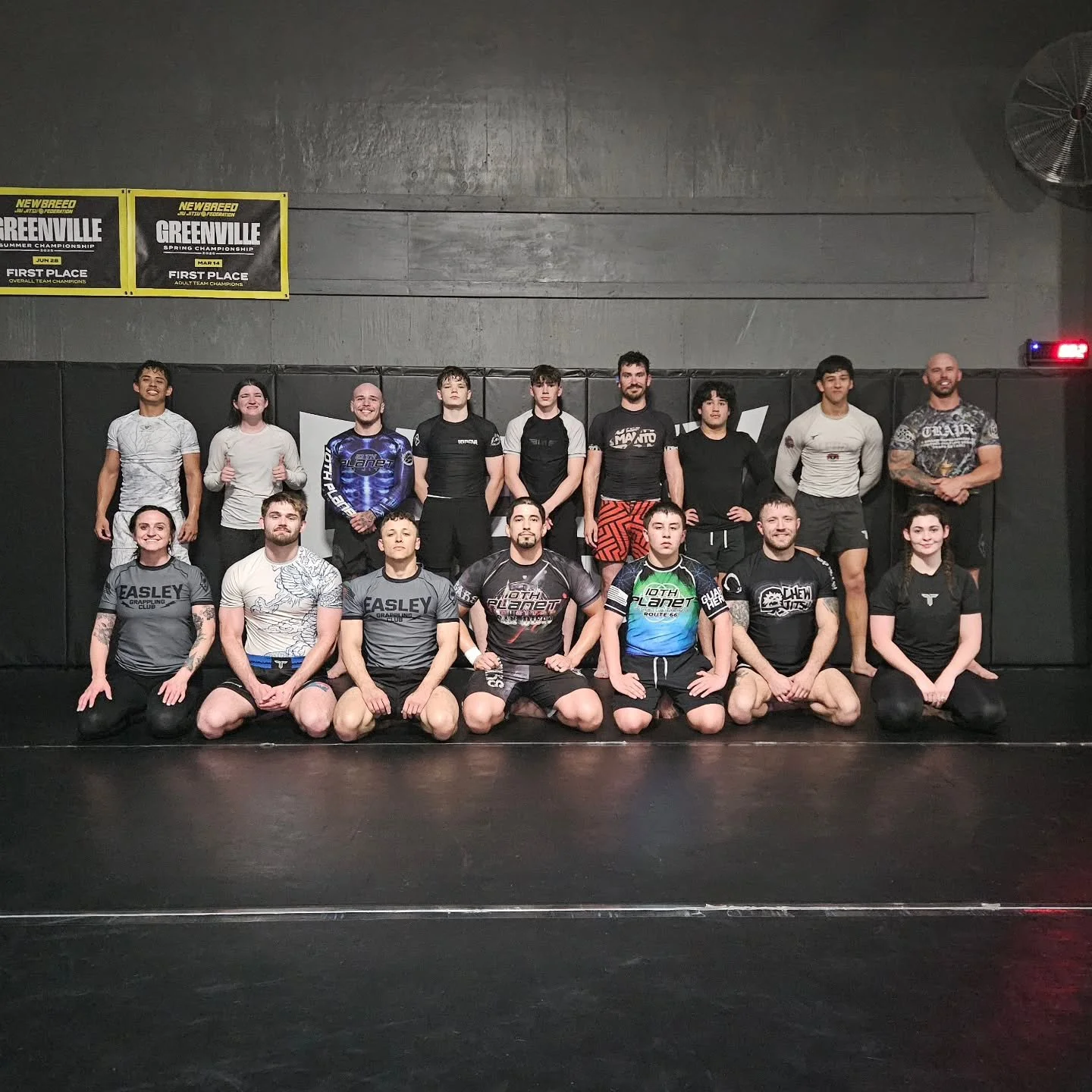 Rolling through the week.

Tomorrow we're back:
-6:00 AM Mixed Level Jiu-Jitsu 
-6:00 PM Takedown Fundamentals 
-7:00 PM Mixed Level Jiu-Jitsu 
.
.
.
.
#EGC #EasleyGrapplingClub #NoGi #JiuJitsu #Wrestling