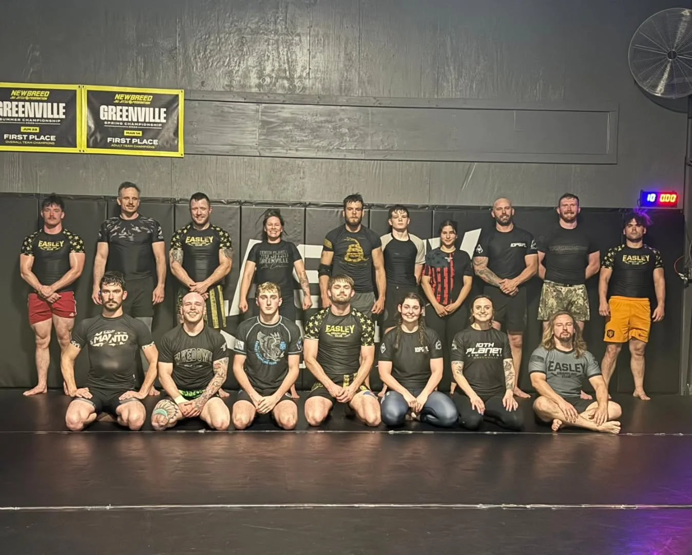 The Club was rolling tonight 😎
.
.
.
.
#EGC #EasleyGrapplingClub  #NoGi #JiuJitsu #Wrestling