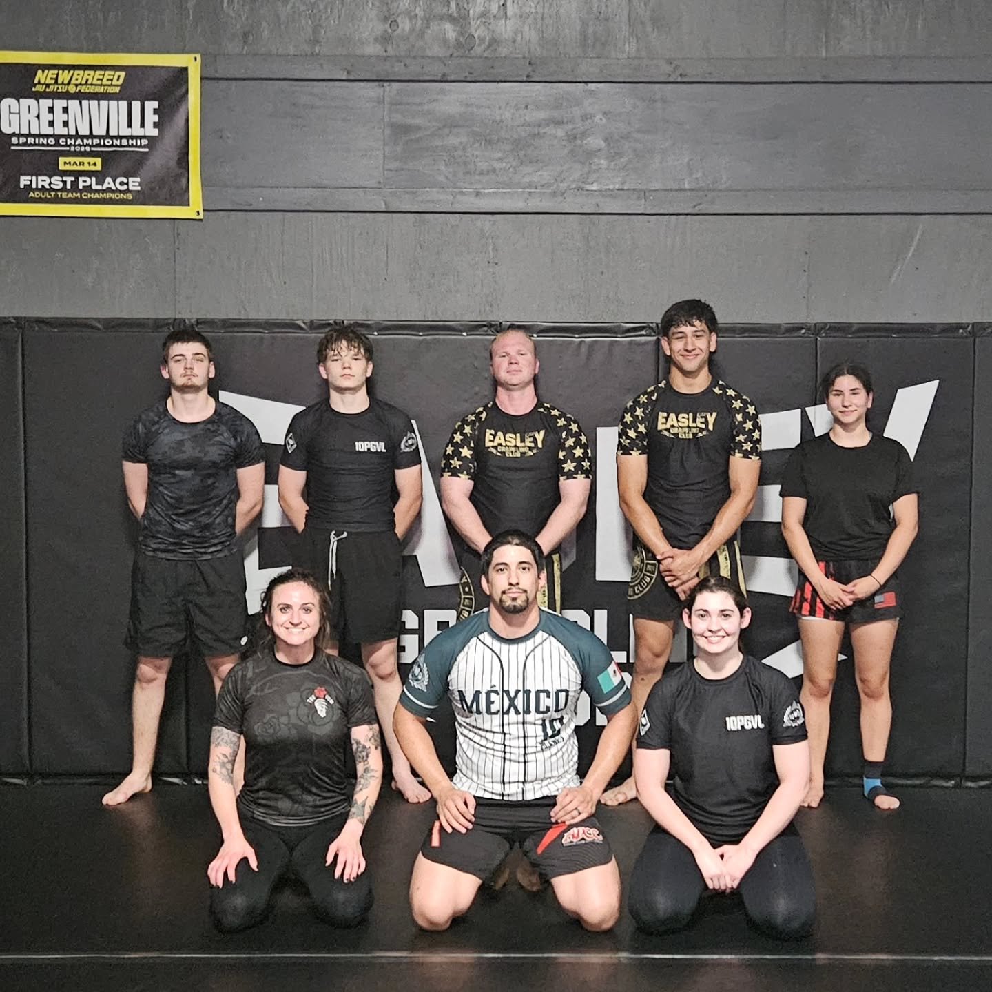Last night's Cinco de Mayo Rolls at the Club! 🤠🇲🇽

Join us Tonight for:
-6:00 PM Jiu-Jitsu Fundamentals 
-7:00 PM Mixed Level Jiu-Jitsu 
-8:30 PM Club Wrestling
.
.
.
.
#EGC #EasleyGrapplingClub #NoGi #JiuJitsu #Wrestling