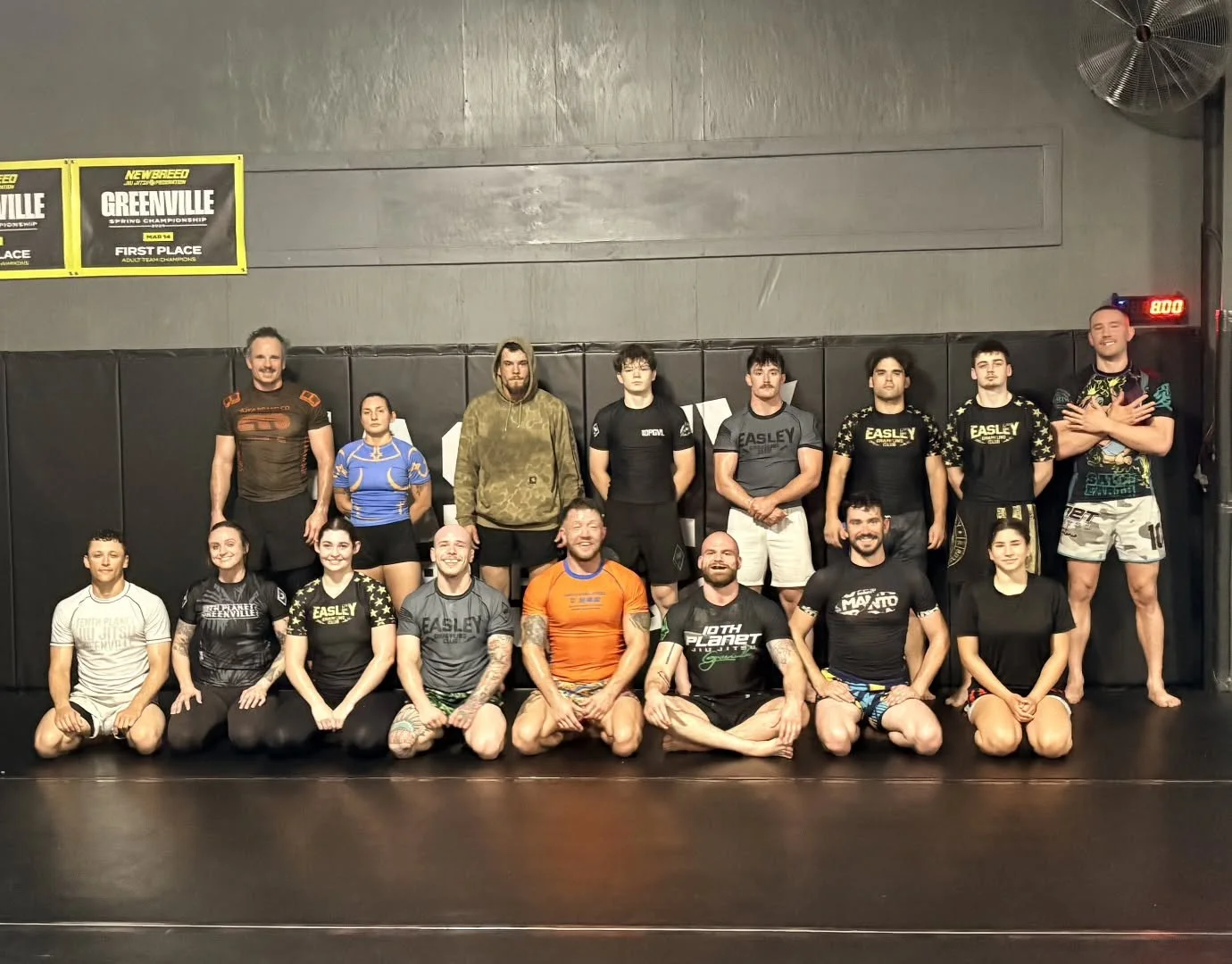 Finished the week off with some live situations brought to you by @thekingkota10p &amp; @parkoooo 🔥🔥🔥

Reminder, we have no Wrestling Practice tonight &amp; we will be closed on Monday in observance of Memorial Day! 🇺🇲
.
.
.
.
#EGC #EasleyGrappl