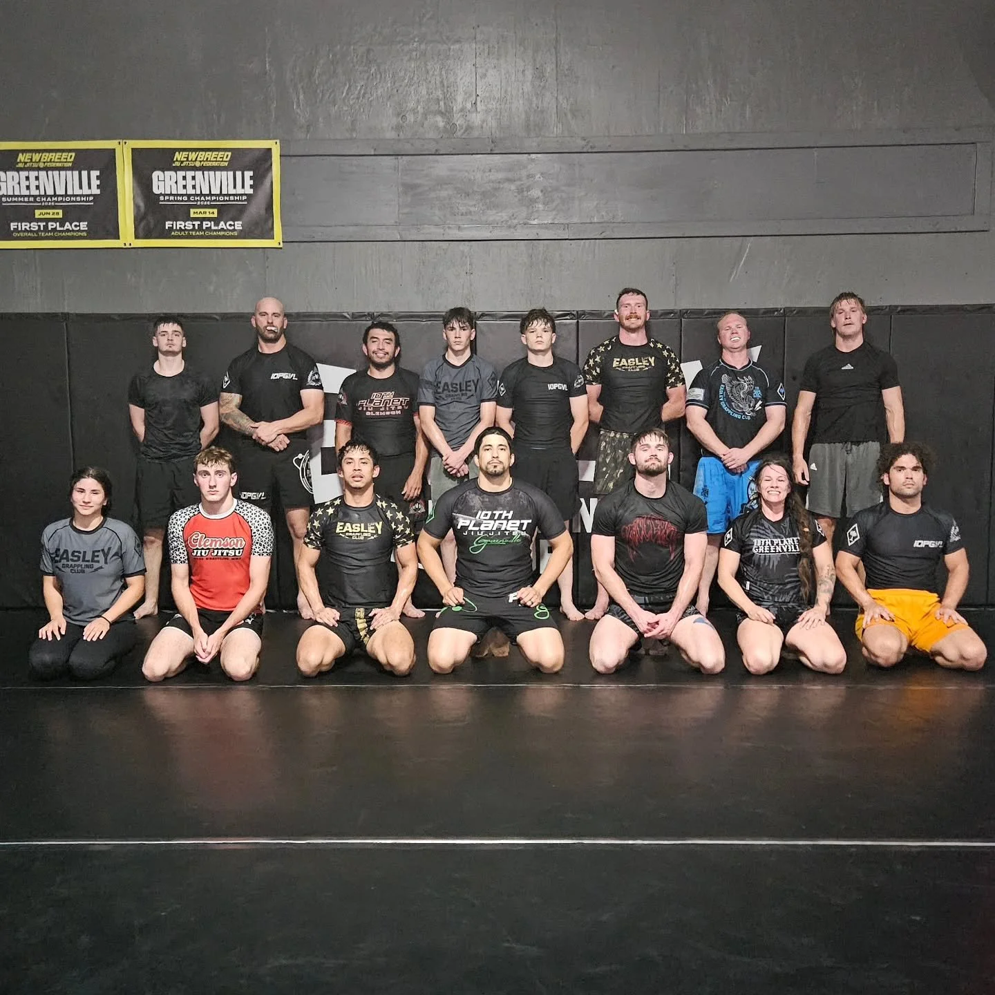 Back retention is feeling right the week!

Tomorrow's Schedule:
-6:00 PM Jiu-Jitsu Fundamentals 
-7:00 PM Mixed Level Jiu-Jitsu 
-8:30 PM Club Wrestling
.
.
.
.
#EGC #EasleyGrapplingClub #NoGi #JiuJitsu #Wrestling