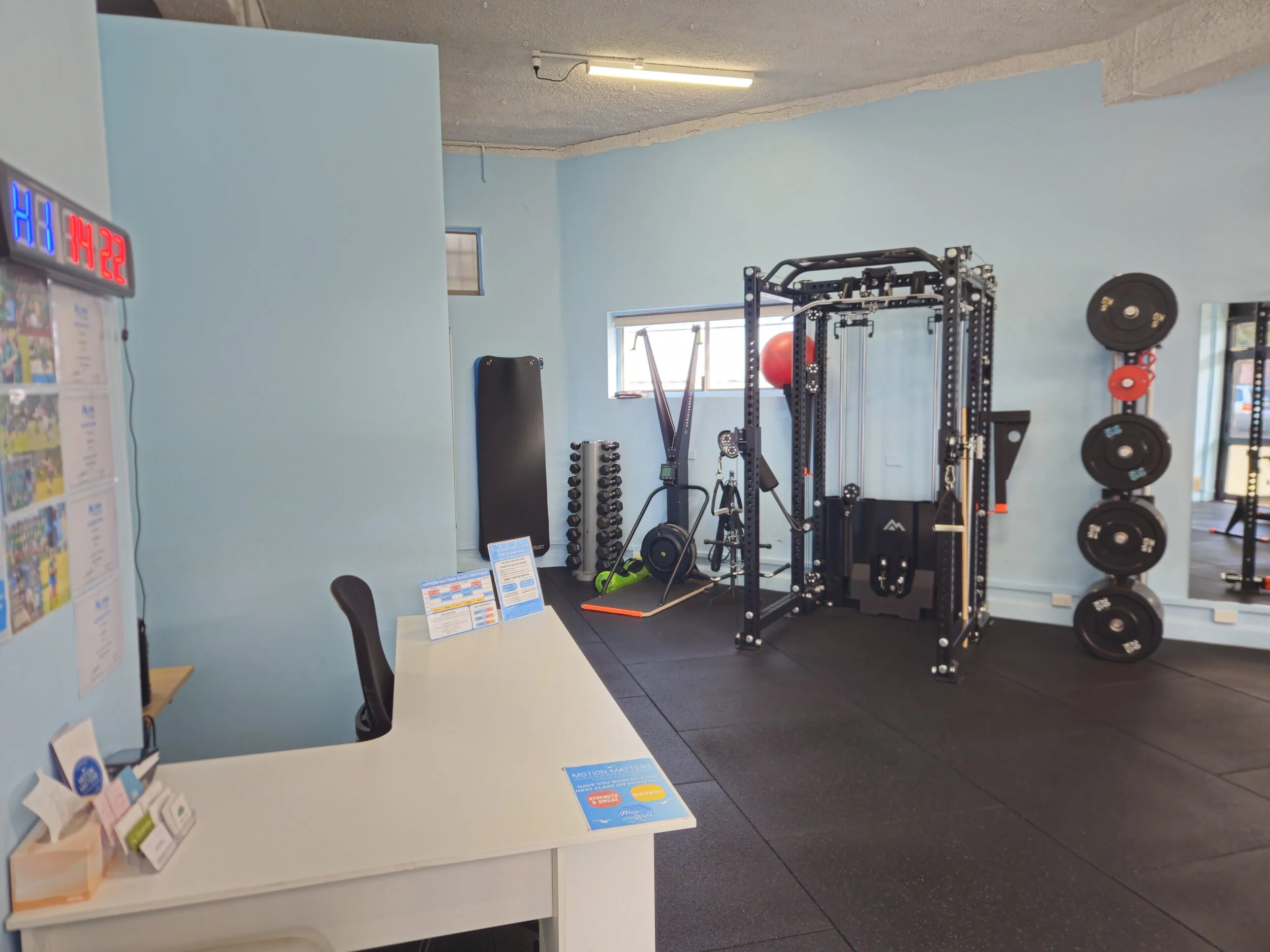 Gym Entry + Desk.jpg