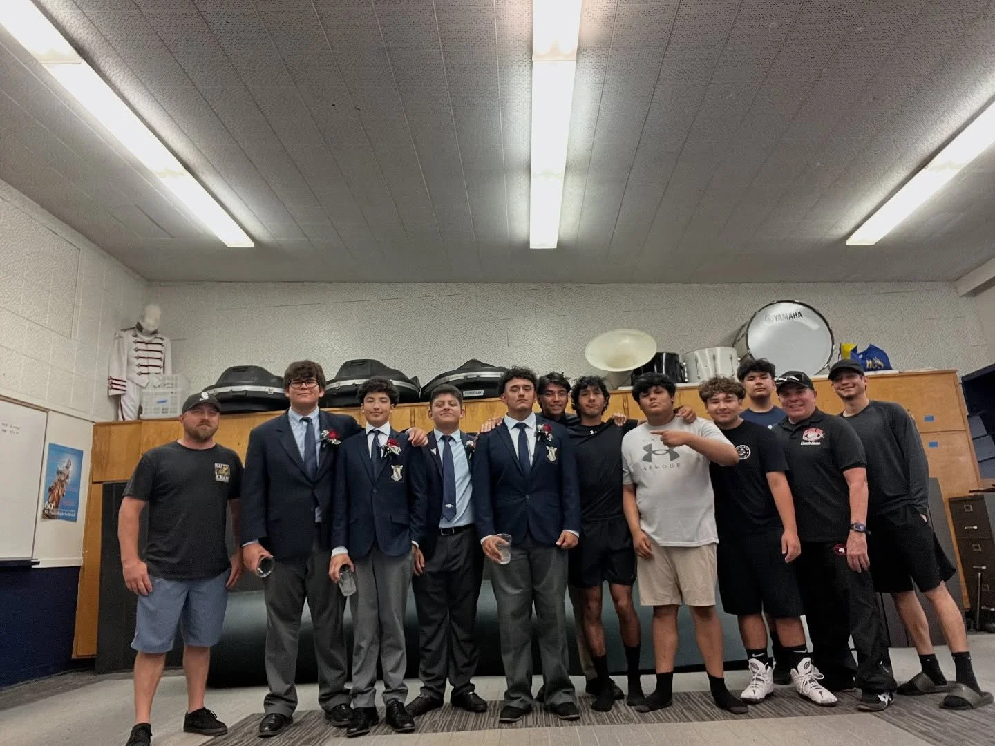 St. Paul 🤼&zwj;♂️⚔️✝️
 So proud to announce our new  Swordsmen wrestling staff! Much more including youth program to follow 🙏🏼

God✝️, Country, St. Paul 
 

#SPWrestling
#Wrestling
#ForeverFaith
#MOC
#MindsetOfChampions
#GodCountryStPaul
#Brotherh