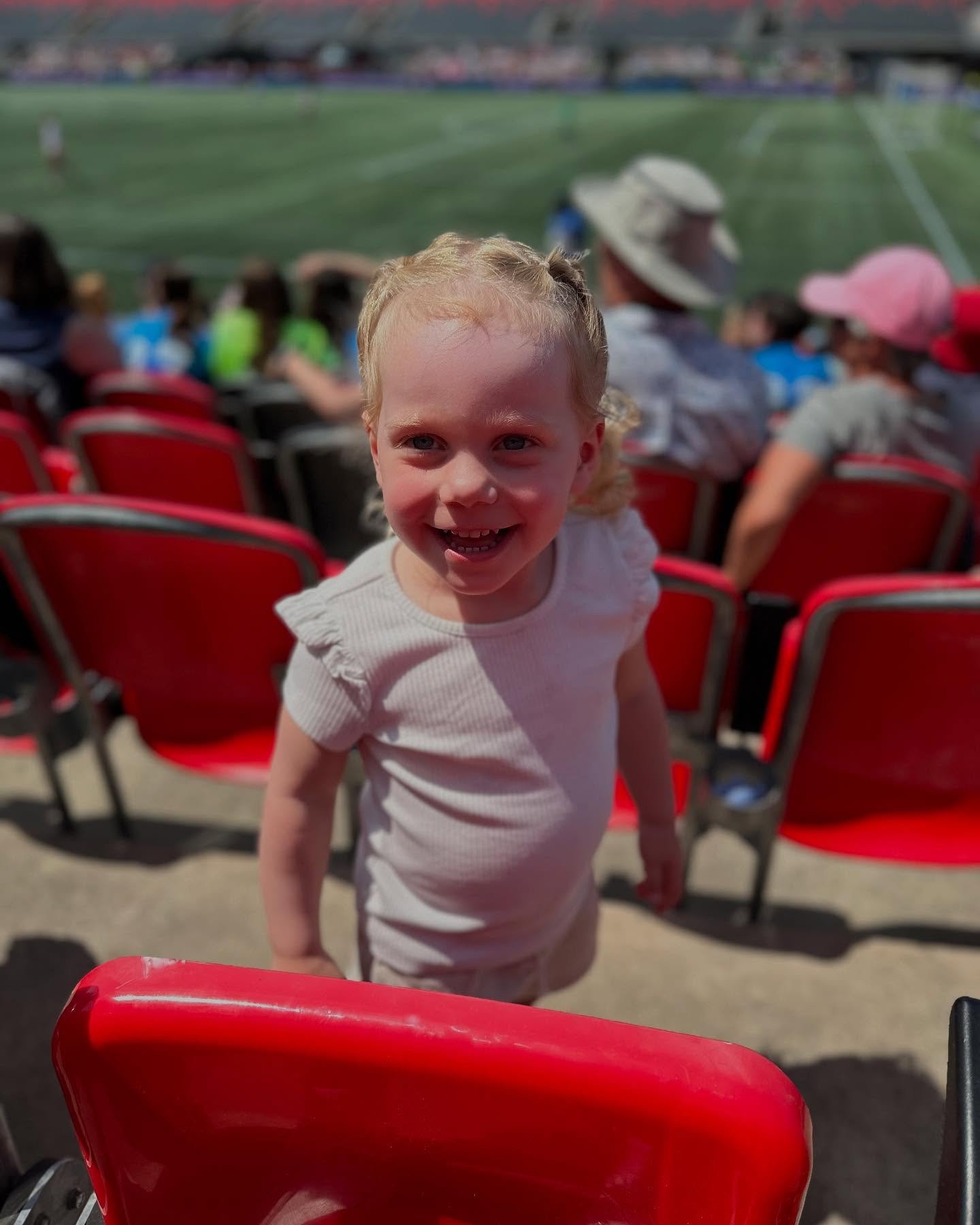 ✨ if you can see it you can become it ✨

It feels surreal to bring my daughter to a professional women&rsquo;s soccer game in Canada. @ottrapidfc you have a new little fan 💙🩵🪽🫶🏼

Today was so special. 

Not only did I share the game I love with 