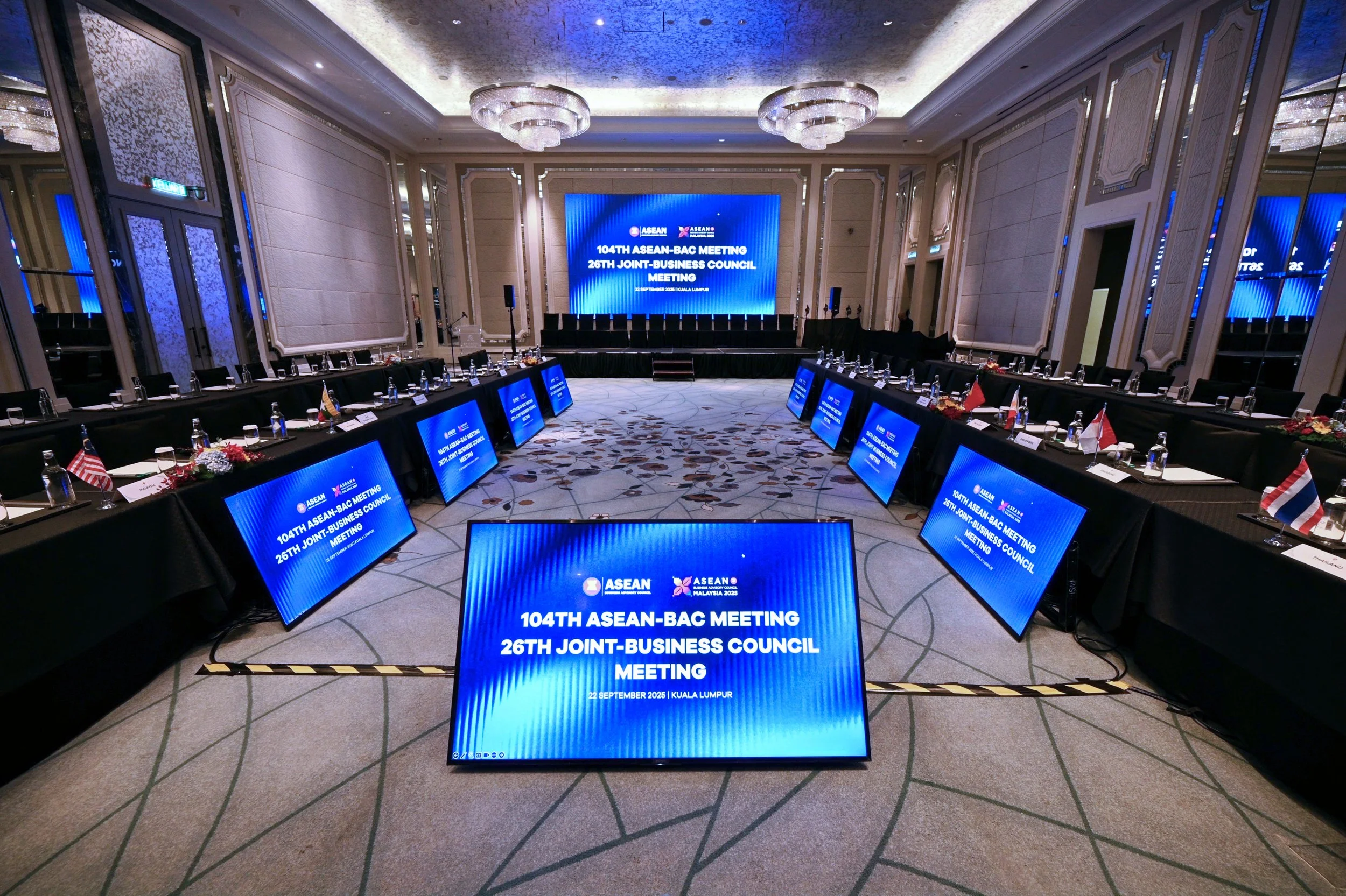 ZPC_7902-opq3009132010.jpg