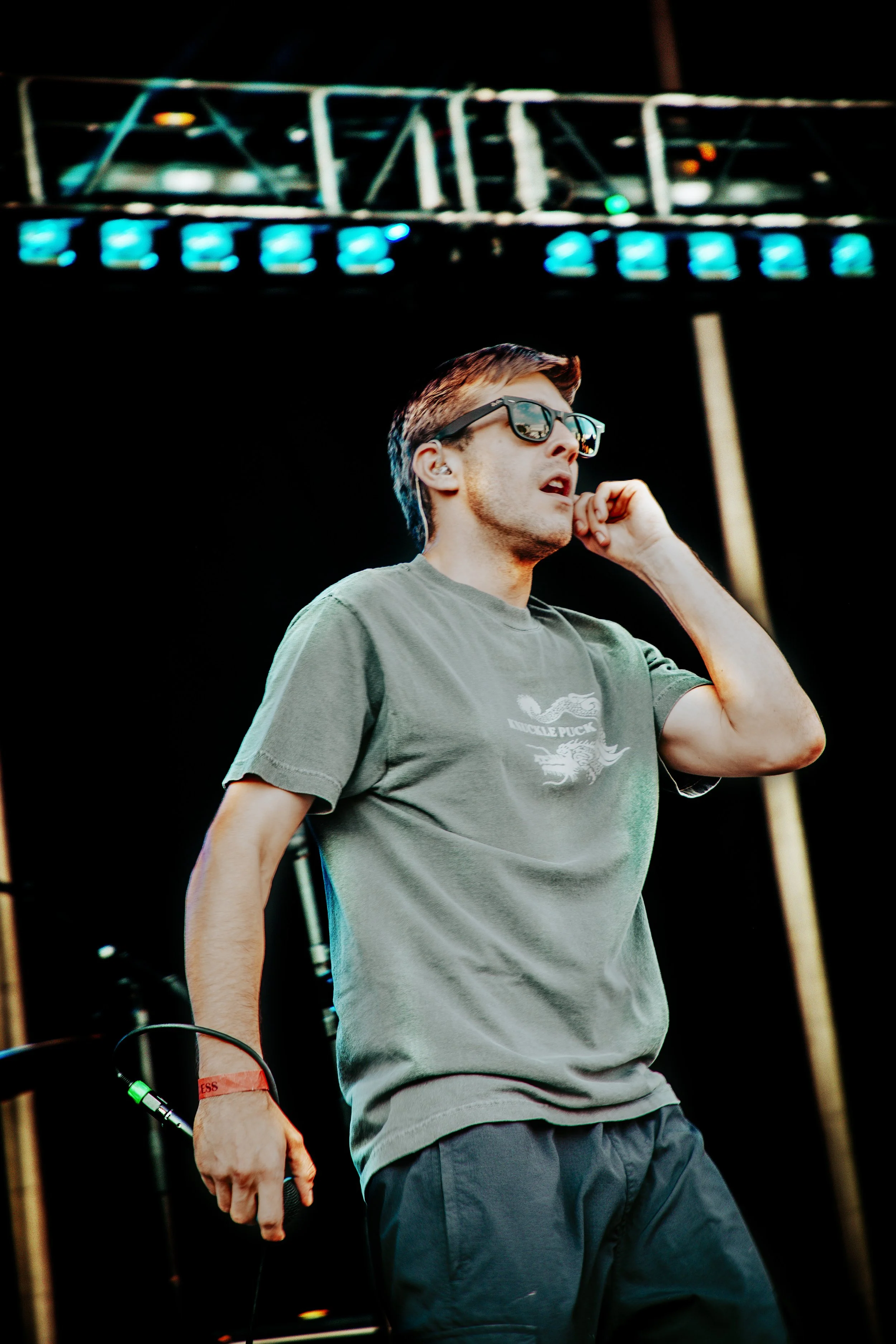 knuckle puck-25 copy.jpg