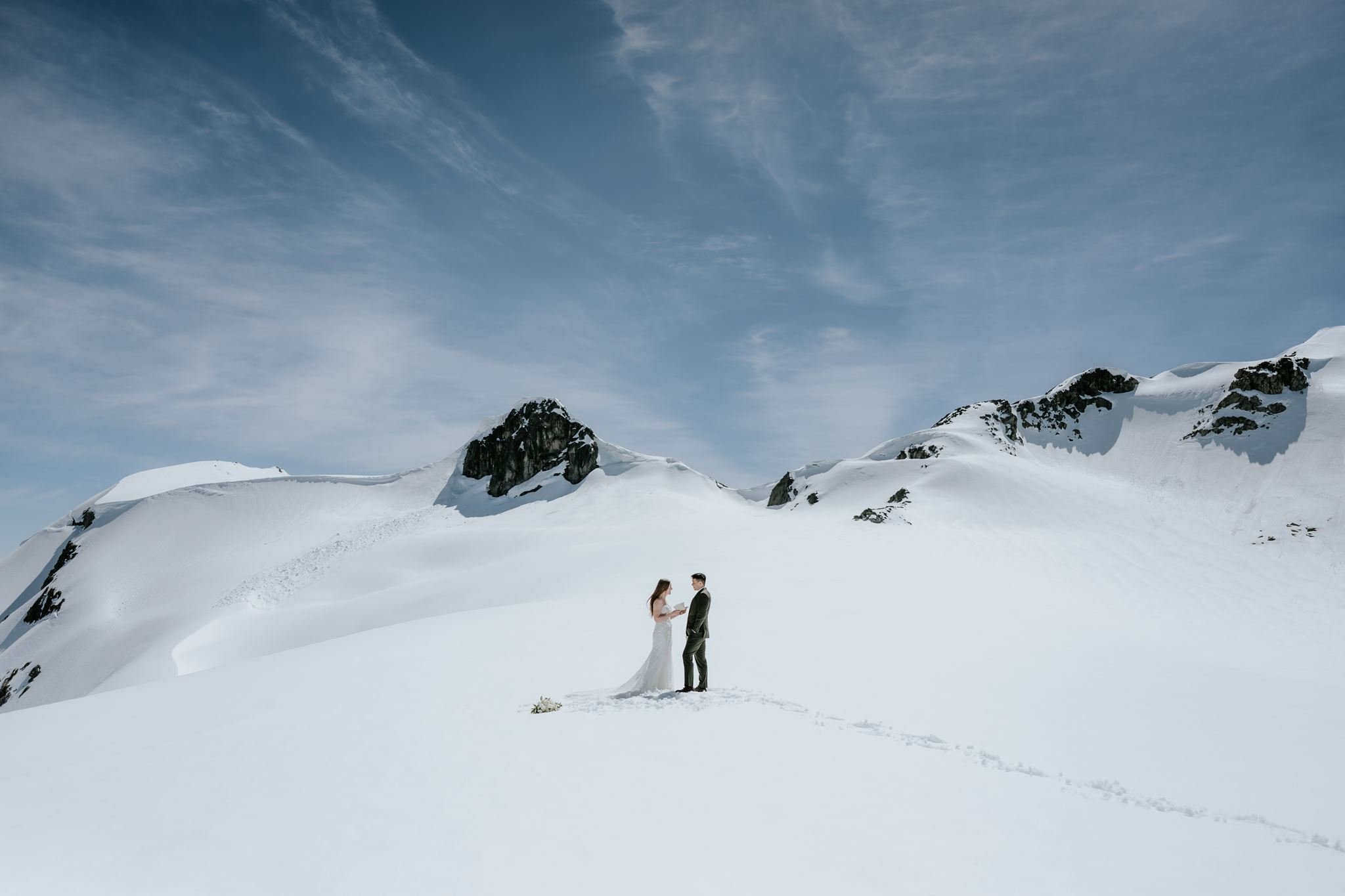 ChrisCarlyHeliSneakPeeks-27May2026-EmilySerrellPhotography-7_websize.jpg
