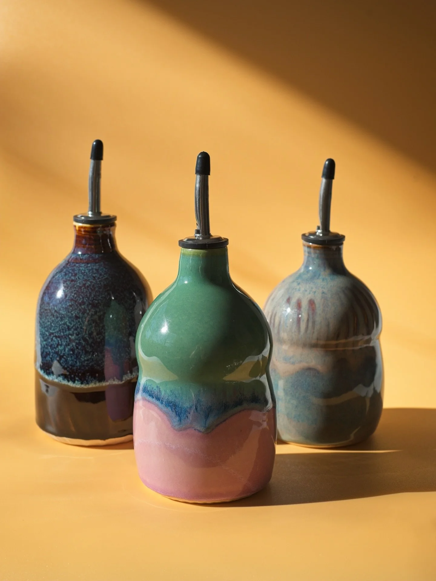 Smells like spring! 
Thank you @smokebluffcoffee for having me back at this beautiful space! Excited to share new work here throughout the months of March, April and May. Come see and touch them in person!

As always, every piece is carefully glazed 