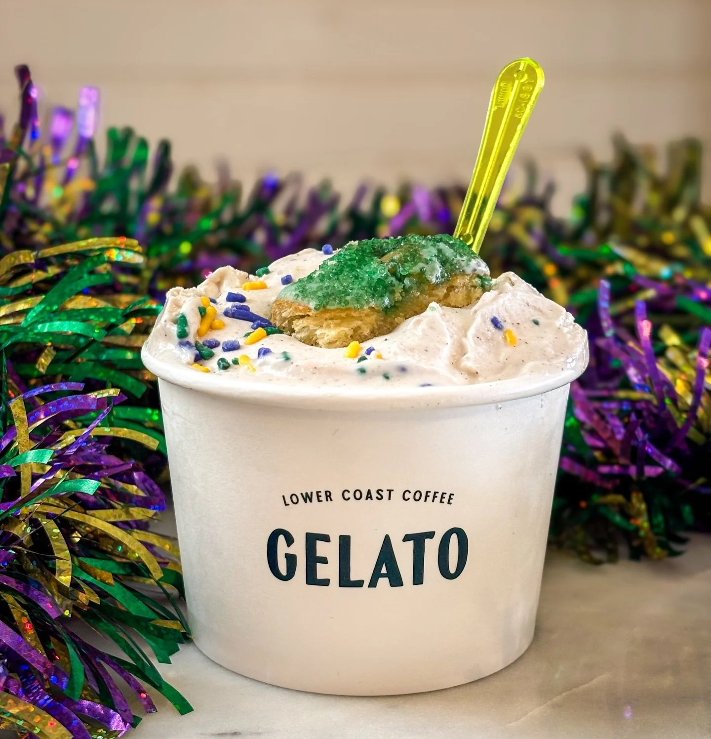 You thought King Cake season couldn&rsquo;t get better&hellip;
WAIT.
King Cake. But make it gelato. 👑🍦
Swirls of cinnamon, bites of cake, pure Mardi Gras magic
Limited time &mdash; don&rsquo;t sleep on this one. 💜💛💚

Pro tip: add a shot of espre