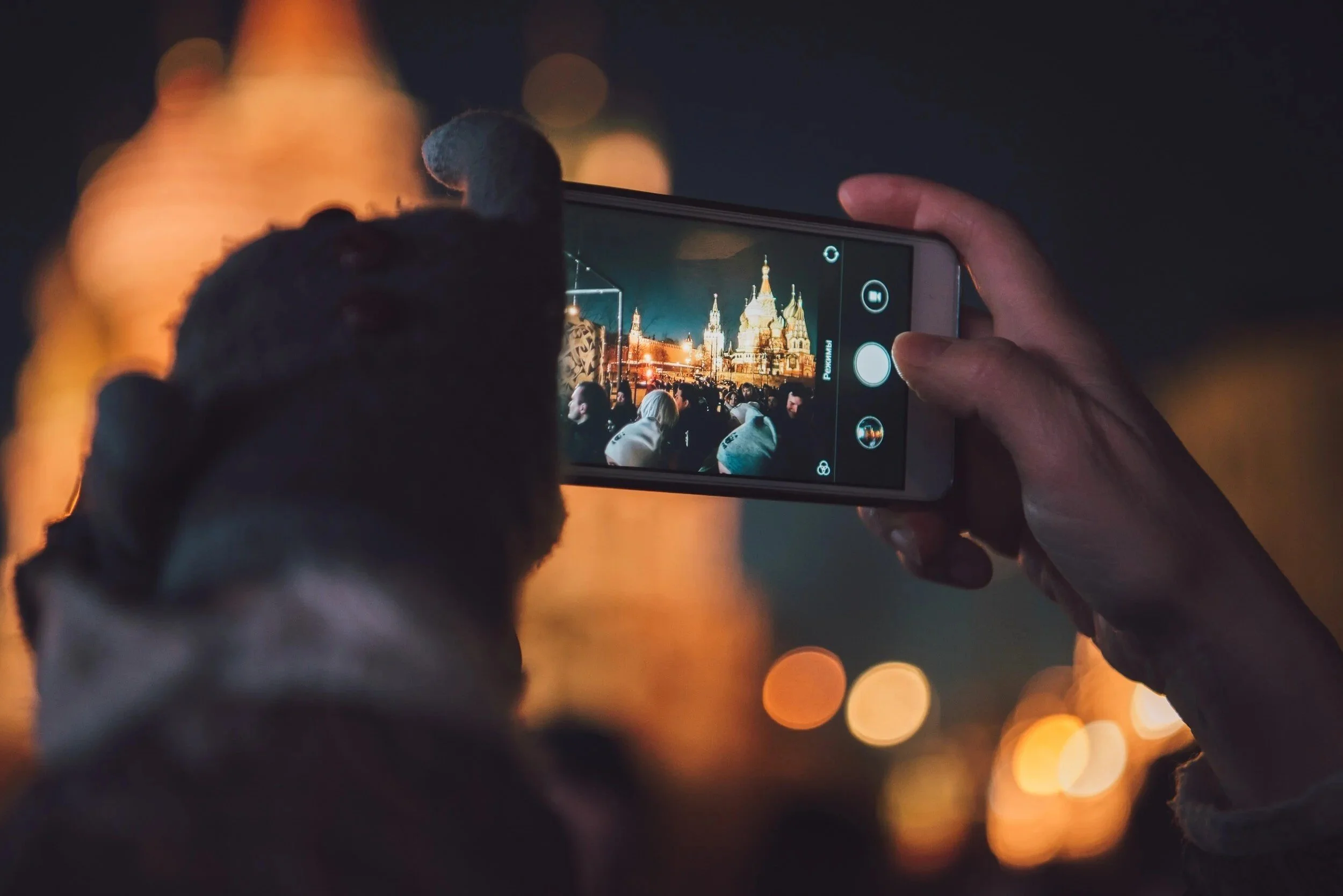 How to photograph fireworks on New Year's Eve, camera or phone