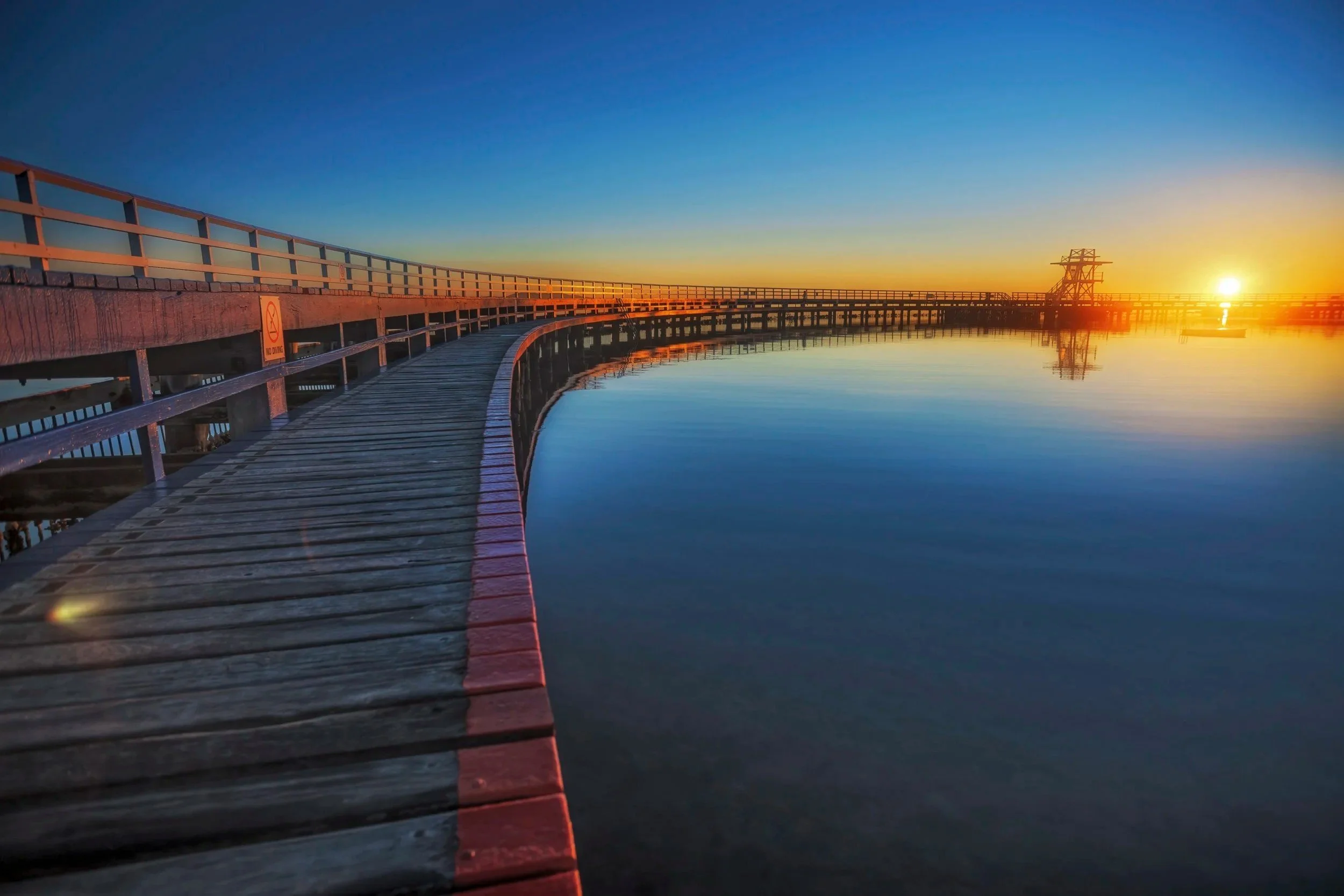 Golden hour vs blue hour: the best time of day for photos