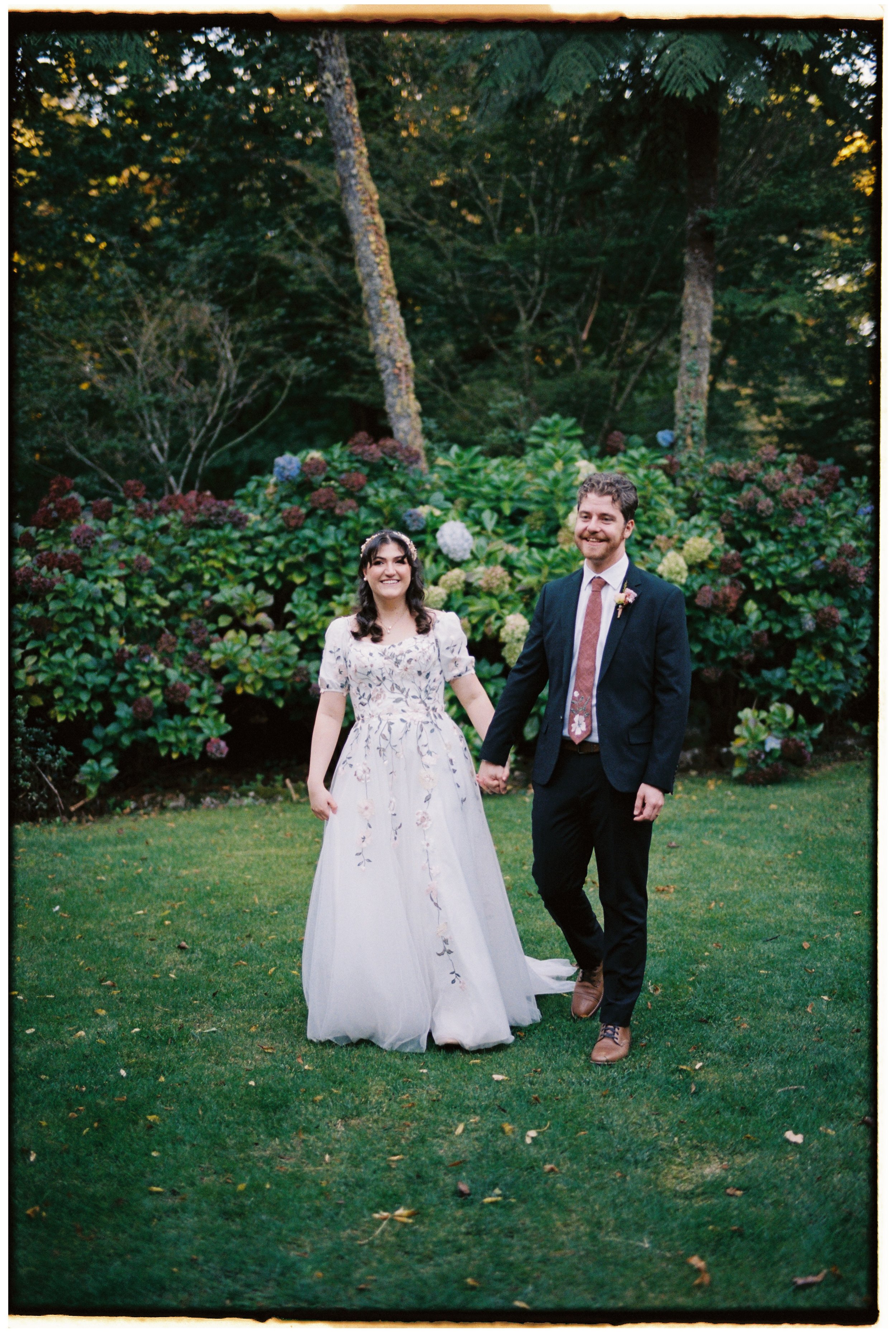 STEPH&CASEY_35MMFILM_WEB_1.JPG