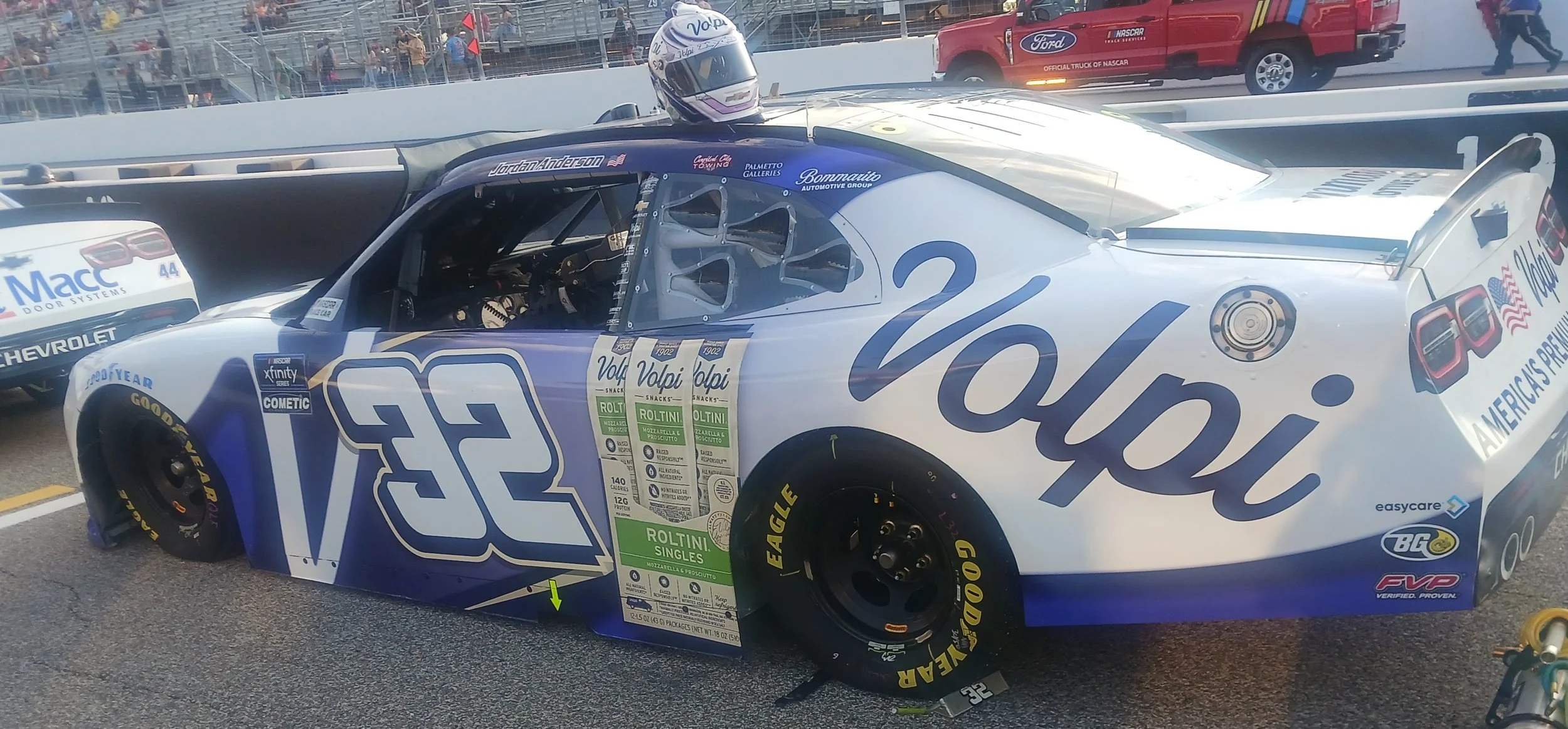 XFINITY: Flat tire sends Jordan Anderson hard into the wall at Gateway
