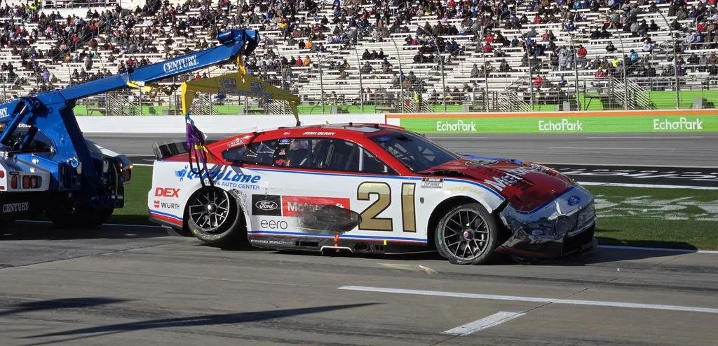 CUP: Josh Berry unable to escape the chaos this week, gives #21 first Atlanta last-place finish since 1980