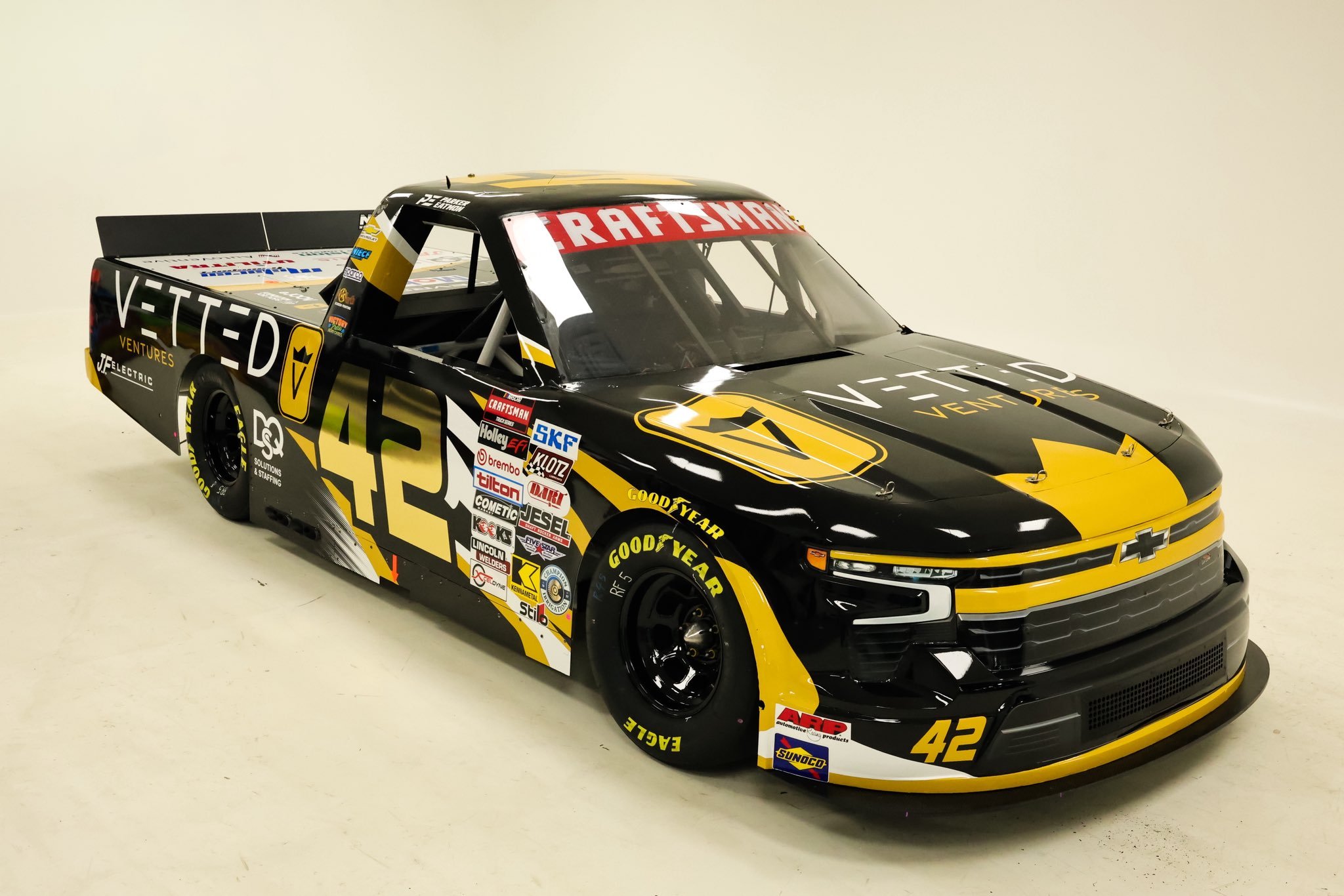 PREVIEW: Missing teams and returning young guns among the stories at Rockingham