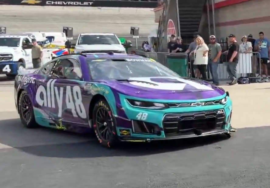 CUP: Alex Bowman’s return from symptoms of vertigo sees him end up 37th after heated last-place battle