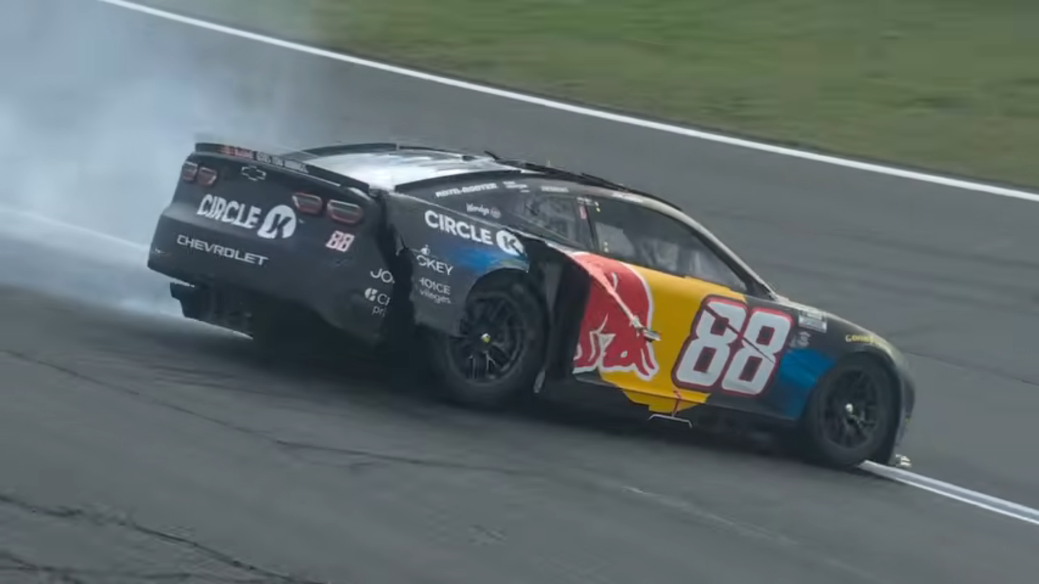 CUP: Connor Zilisch’s tough rookie year continues with grinding wreck in Sunday’s 600