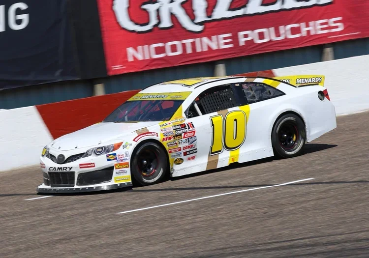 ARCA: Berlin trends continue at Elko as Campbell does not start, Clagett finishes last again